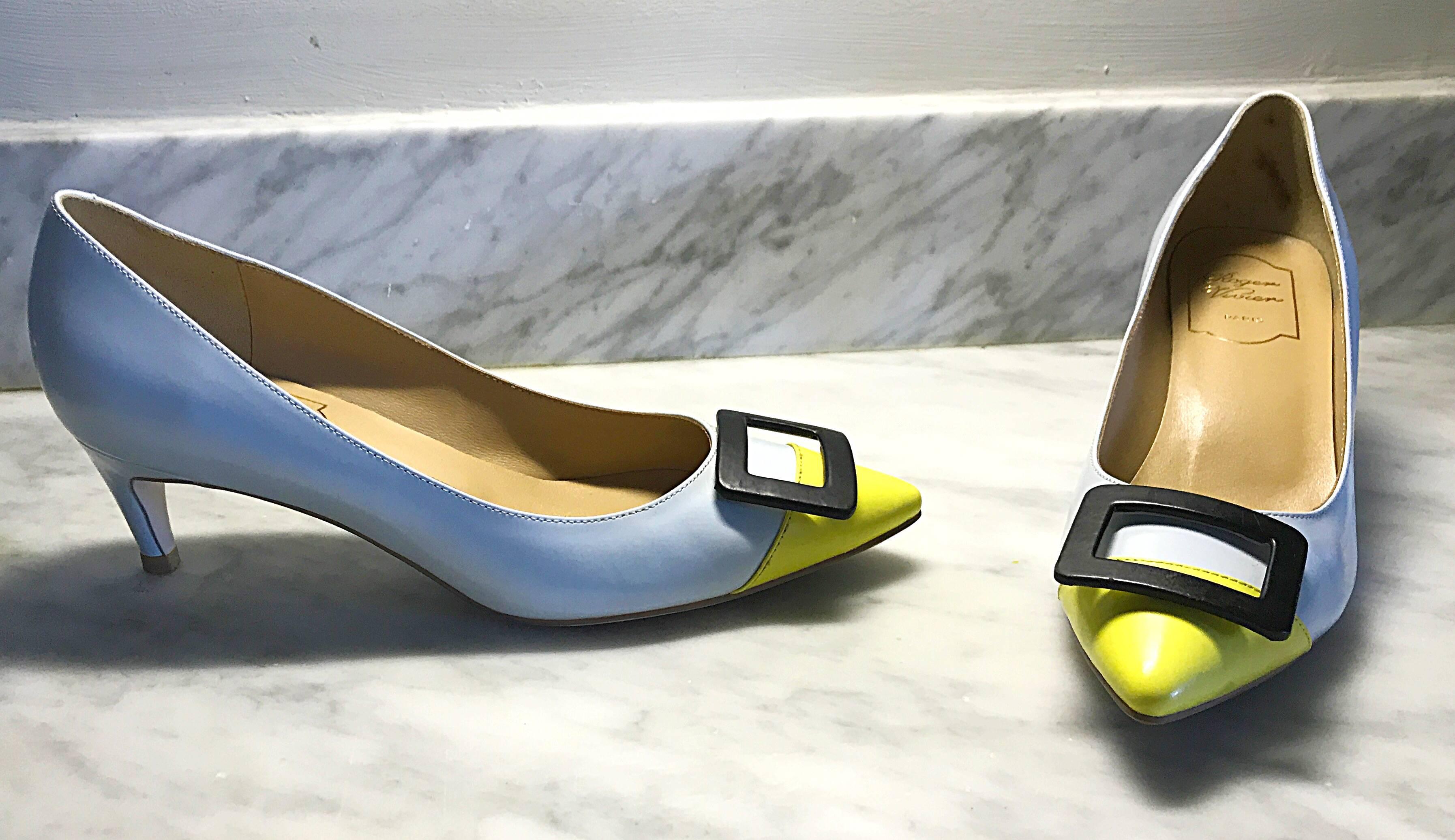 Roger Vivier Size 37 / 7 Pale Blue and Yellow Low Heel Buckle Shoes / Pumps For Sale 1