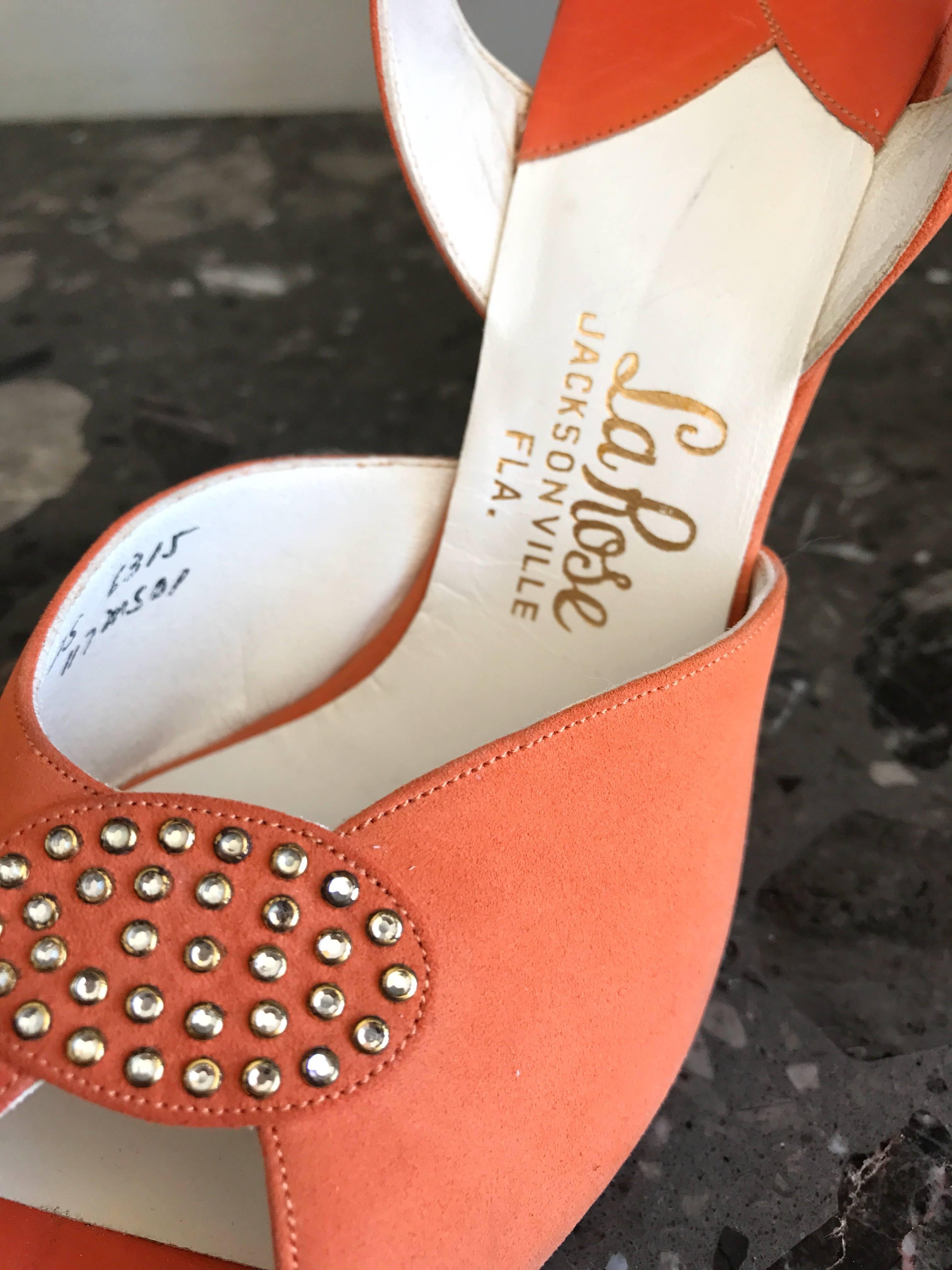 Women's New 1950s Mackey Starr Size 6N Sorbet Orange Leather Rhinestone Slingback Heels  For Sale