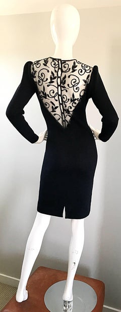 Vintage St. John by Marie Gray Schwarz Santana Knit Pailletten Cut-Out Rücken 1990er Jahre Kleid