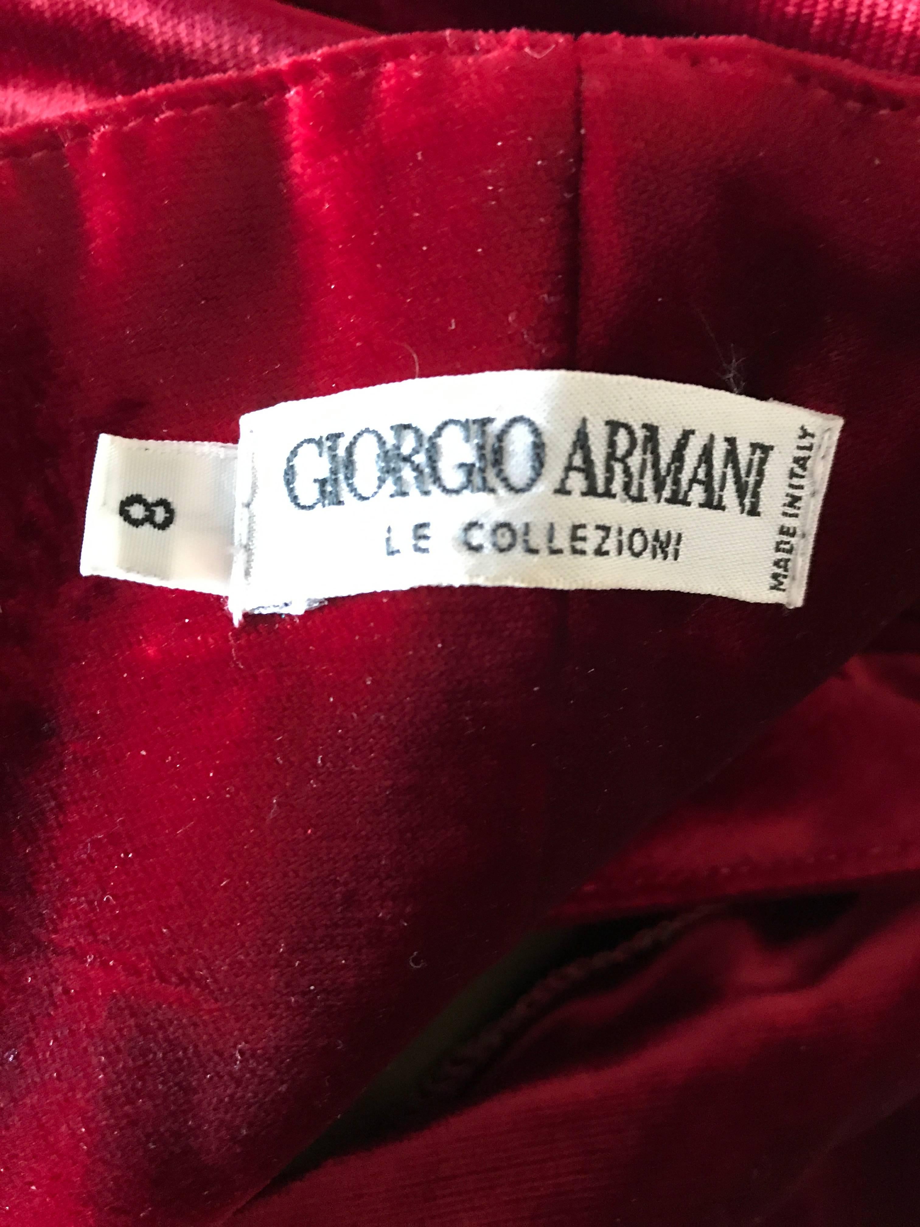 Giorgio Armani Collezioni - Robe vintage rouge chimson en velours de soie, taille 8, 1990 en vente 5