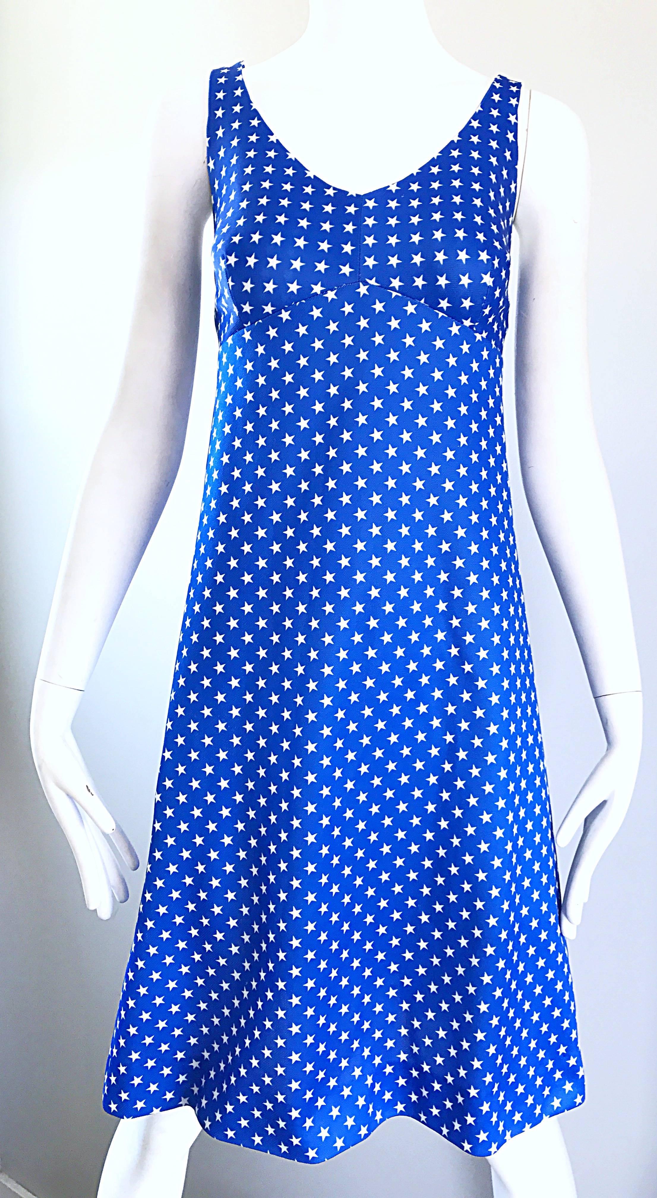 1960s Royal Blue and White Star Print A - Line Novelty Vintage 60s Dress In Excellent Condition For Sale In San Diego, CA