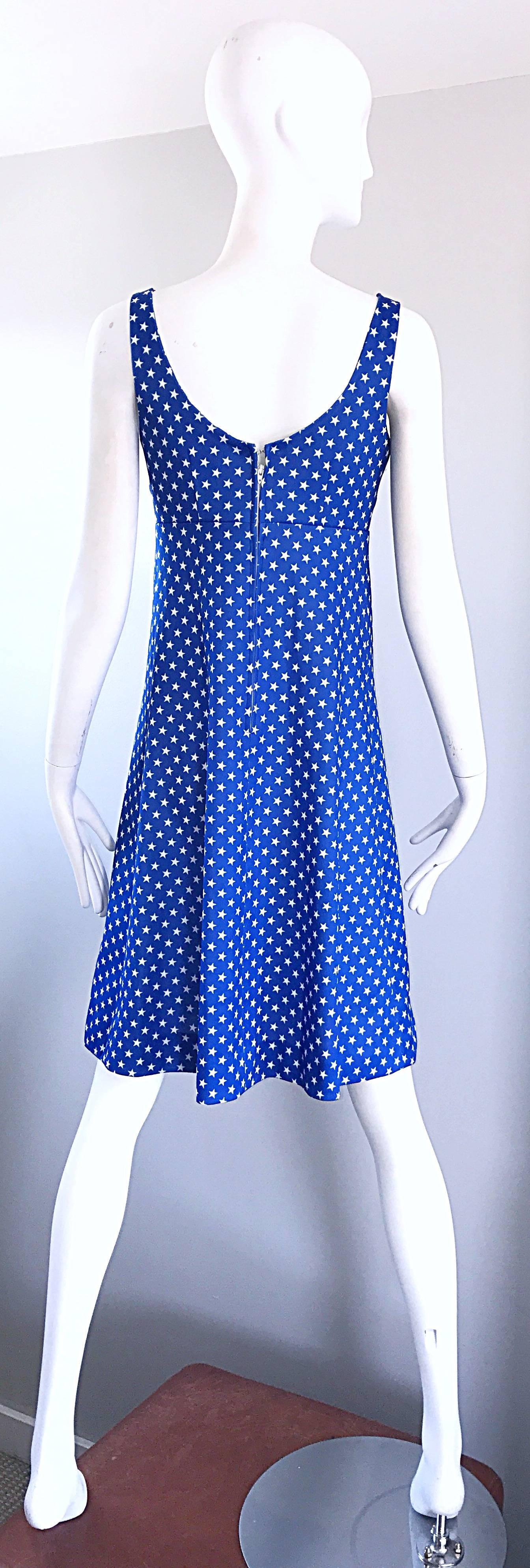1960s Royal Blue and White Star Print A - Line Novelty Vintage 60s Dress For Sale 1