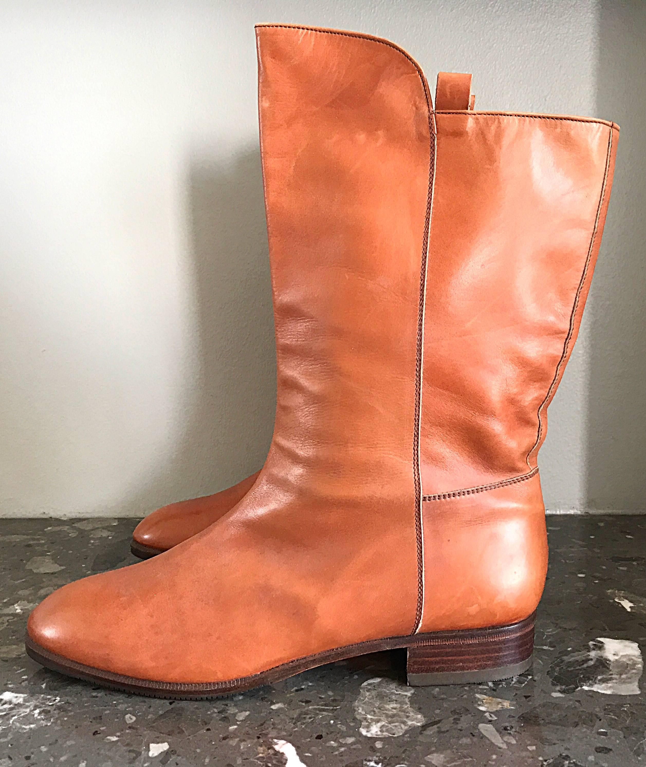 New 1980 Perry Ellis Size 6 Tan Saddle Leather Deadstock Calf Booties Boots Neuf - En vente à San Diego, CA