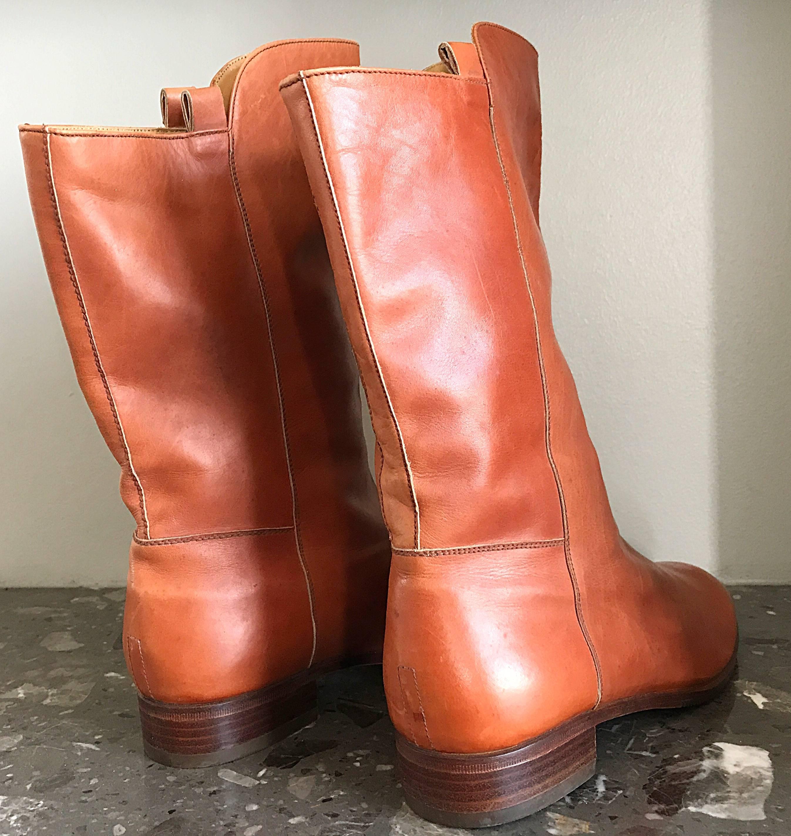 New 1980 Perry Ellis Size 6 Tan Saddle Leather Deadstock Calf Booties Boots Pour femmes en vente