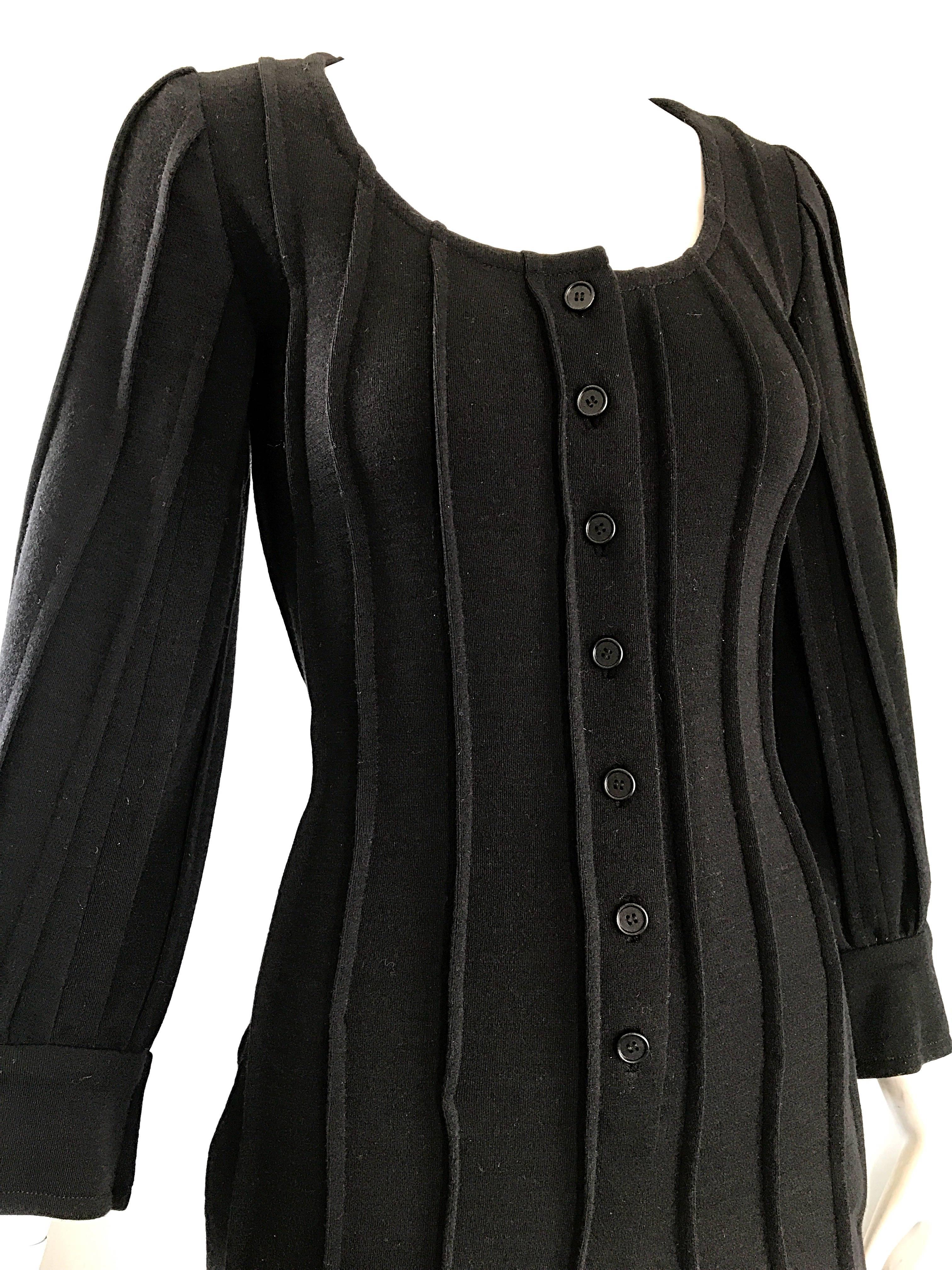 Vintage Givenchy Haute Couture Alexander McQueen nummerierter 90er Jahre Vintage Romper aus schwarzer Wolle im Angebot 1
