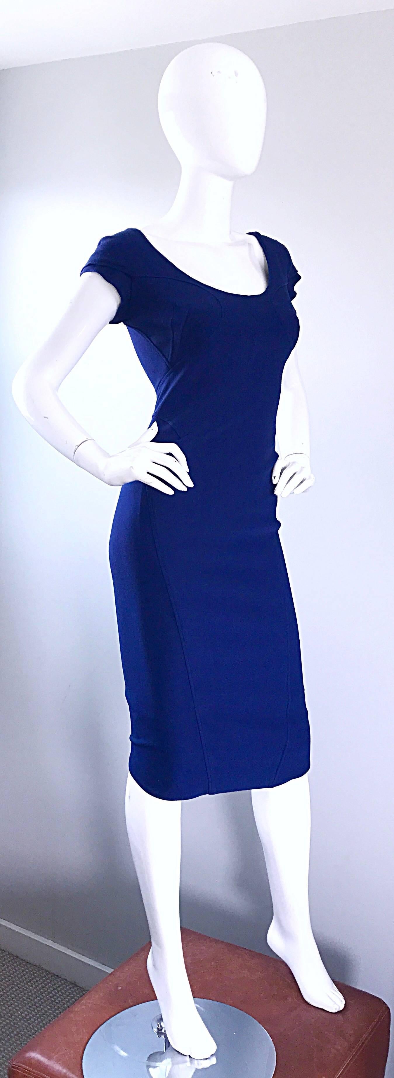 Zac Posen Early 2000s Navy Blue Size 2 / 4 Bodycon Cap Sleeve Dress In Excellent Condition For Sale In San Diego, CA