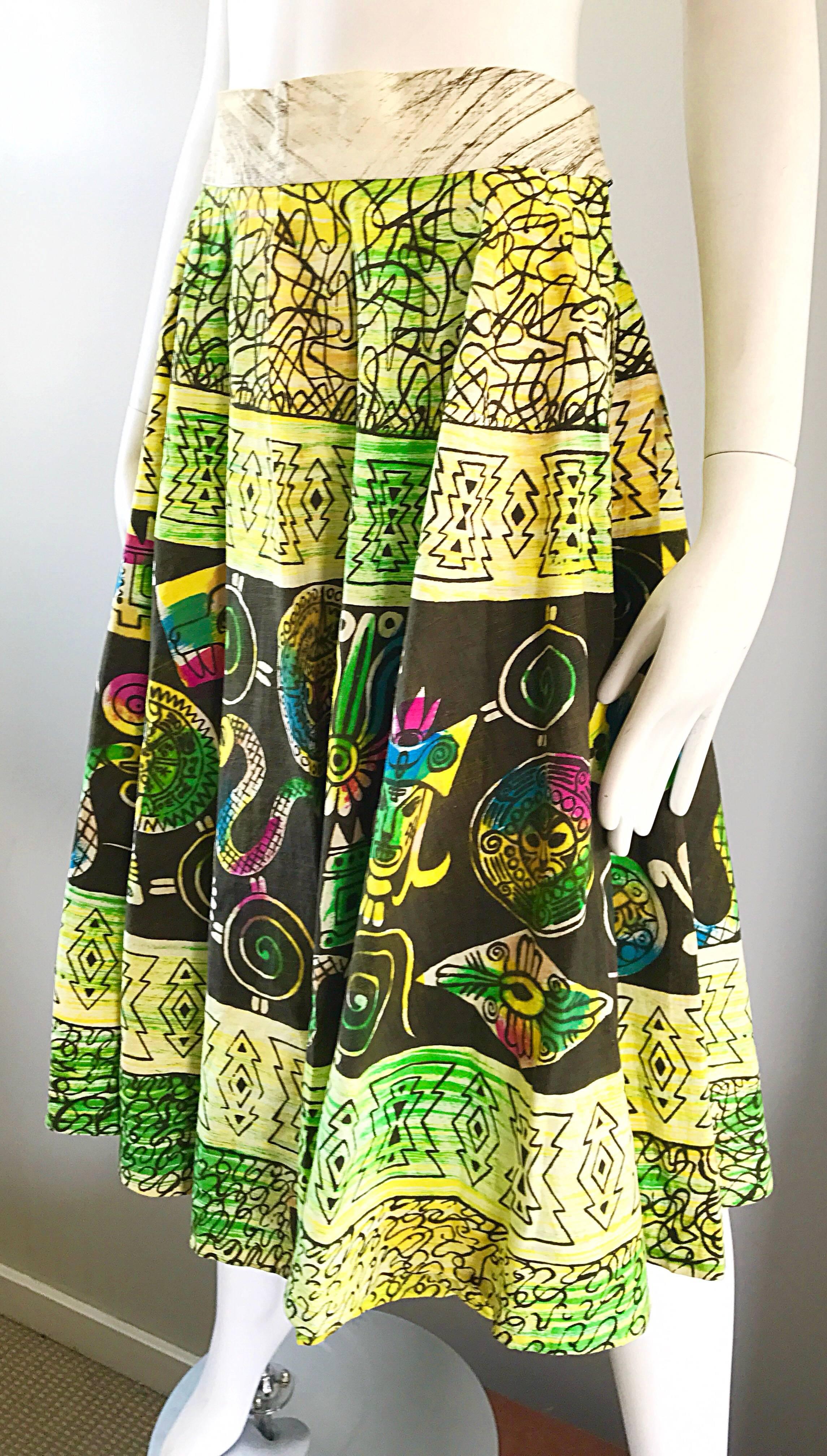Rare 1950s Hand Painted Mexican Mayan Aztec Print Vintage 50s Full Circle Skirt In Excellent Condition For Sale In San Diego, CA