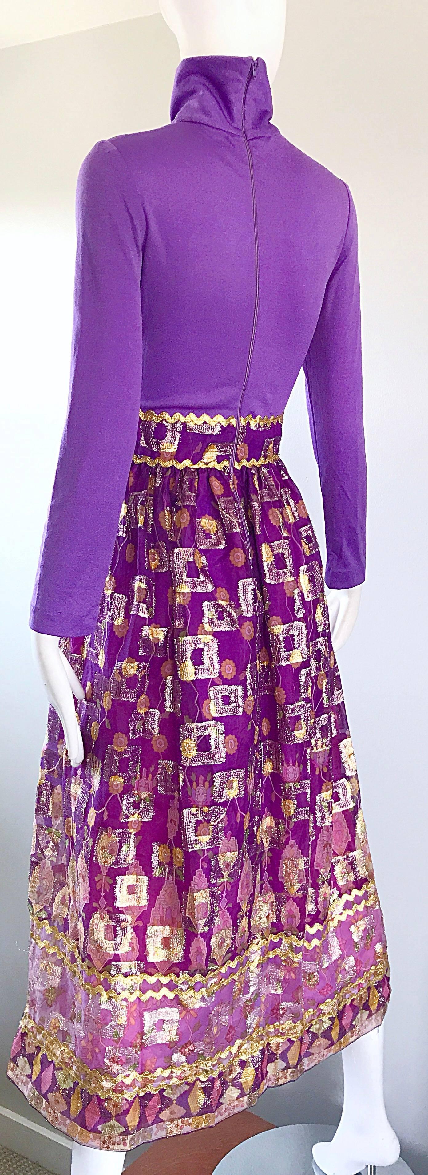 Beautiful 1970s Purple Lavender Ethnic Batik Print High Neck Vintage Midi Dress 3