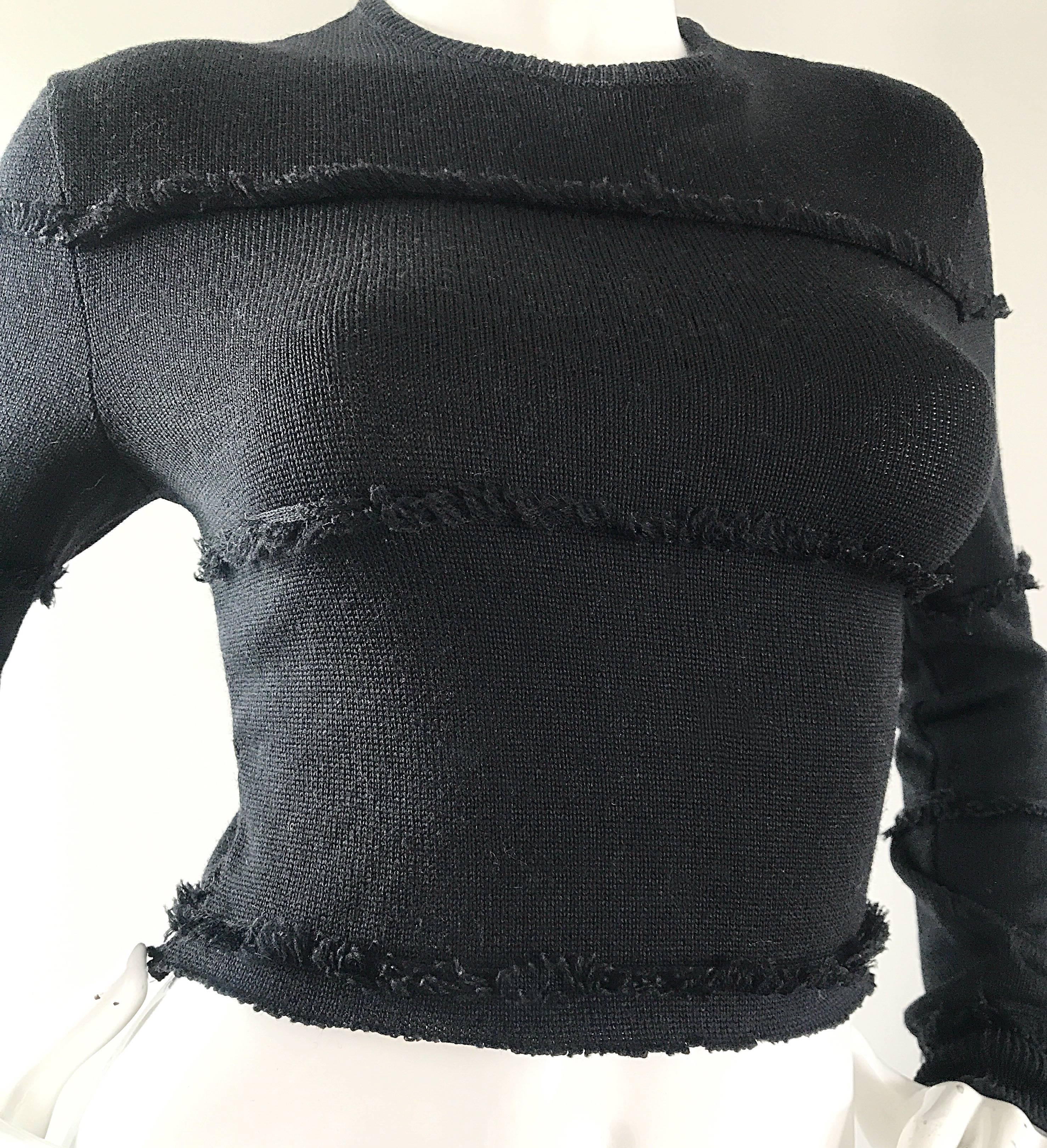 Early Gianni Versace 1980s Sexy Black Fringe 80s Vintage Cotton Sweater Crop Top Excellent état - En vente à San Diego, CA