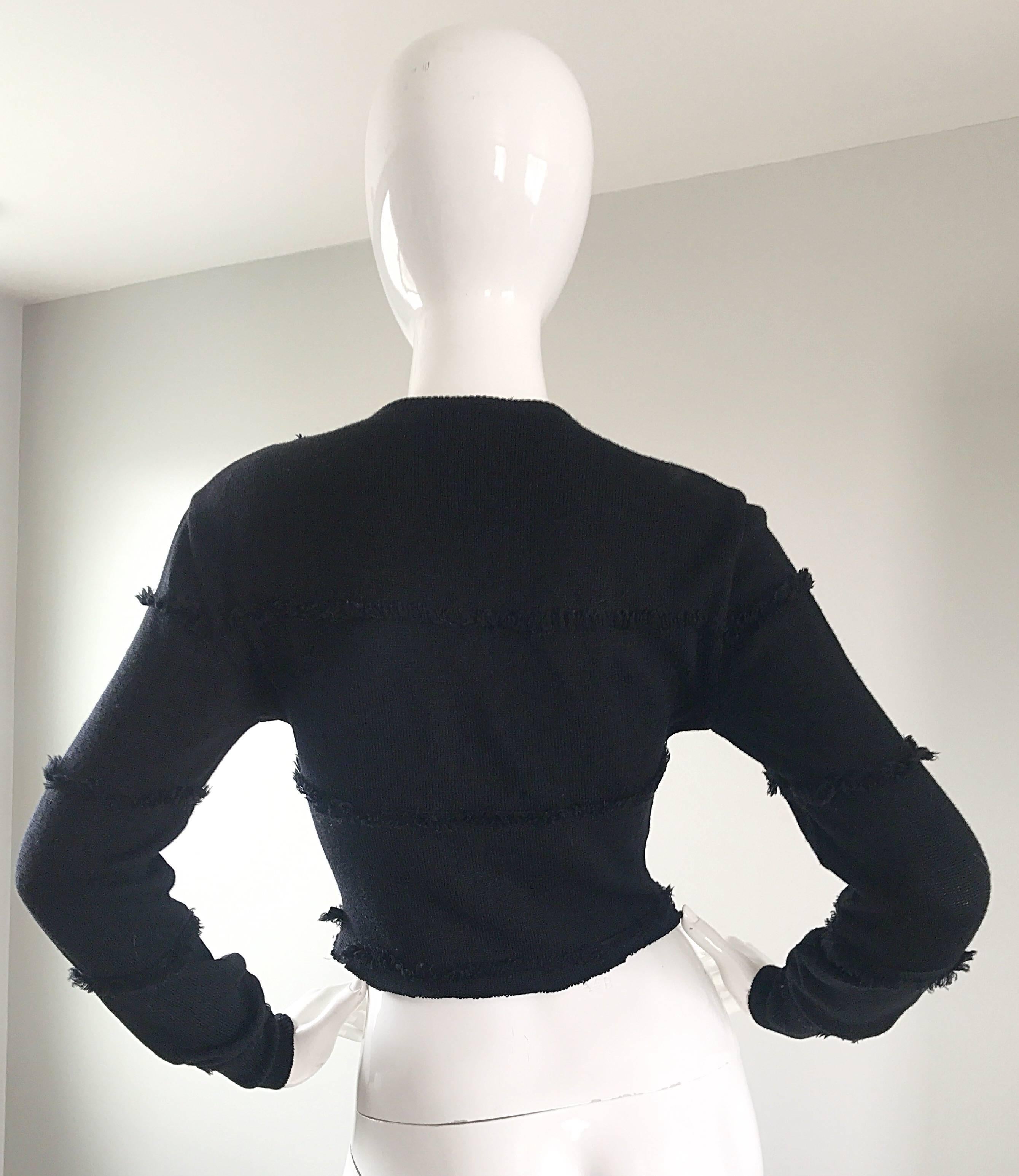 Early Gianni Versace 1980s Sexy Black Fringe 80s Vintage Cotton Sweater Crop Top en vente 3