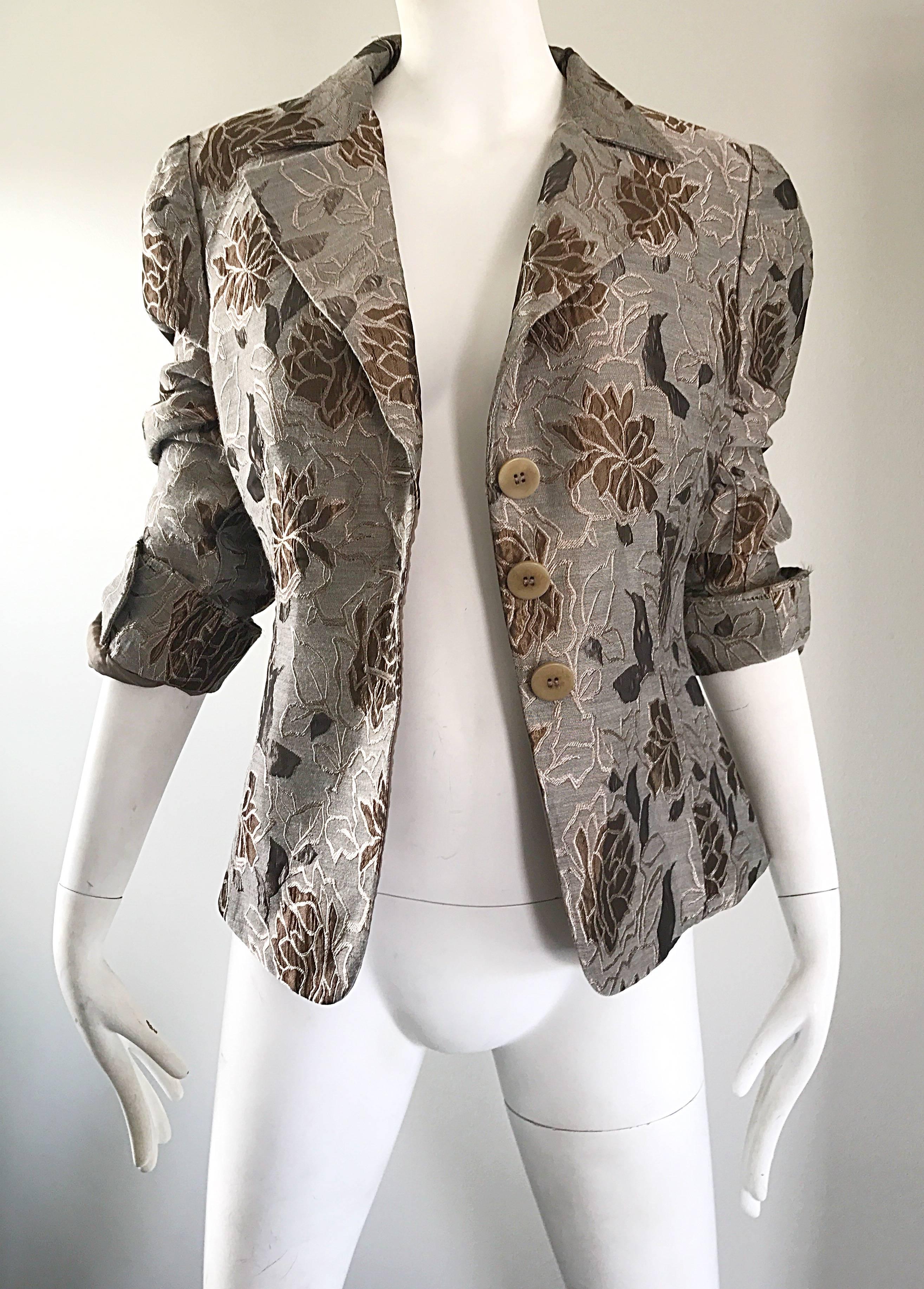 Women's Beautiful Vintage Giorgio Armani Collezioni Size 12 Grey + Taupe Silk 90s Jacket