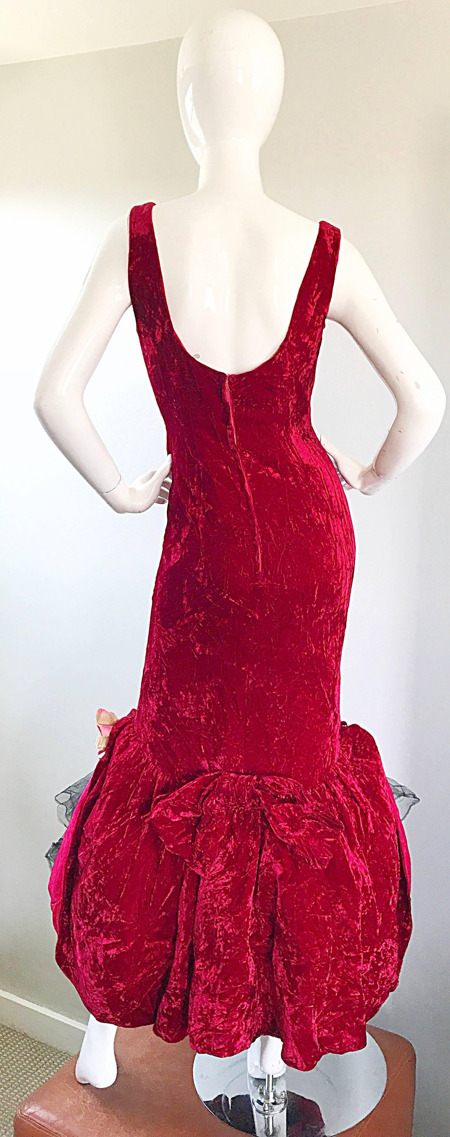 Sensational 1950s Demi Couture Crimson Red Crushed Velvet Vintage Mermaid Gown In Excellent Condition For Sale In San Diego, CA
