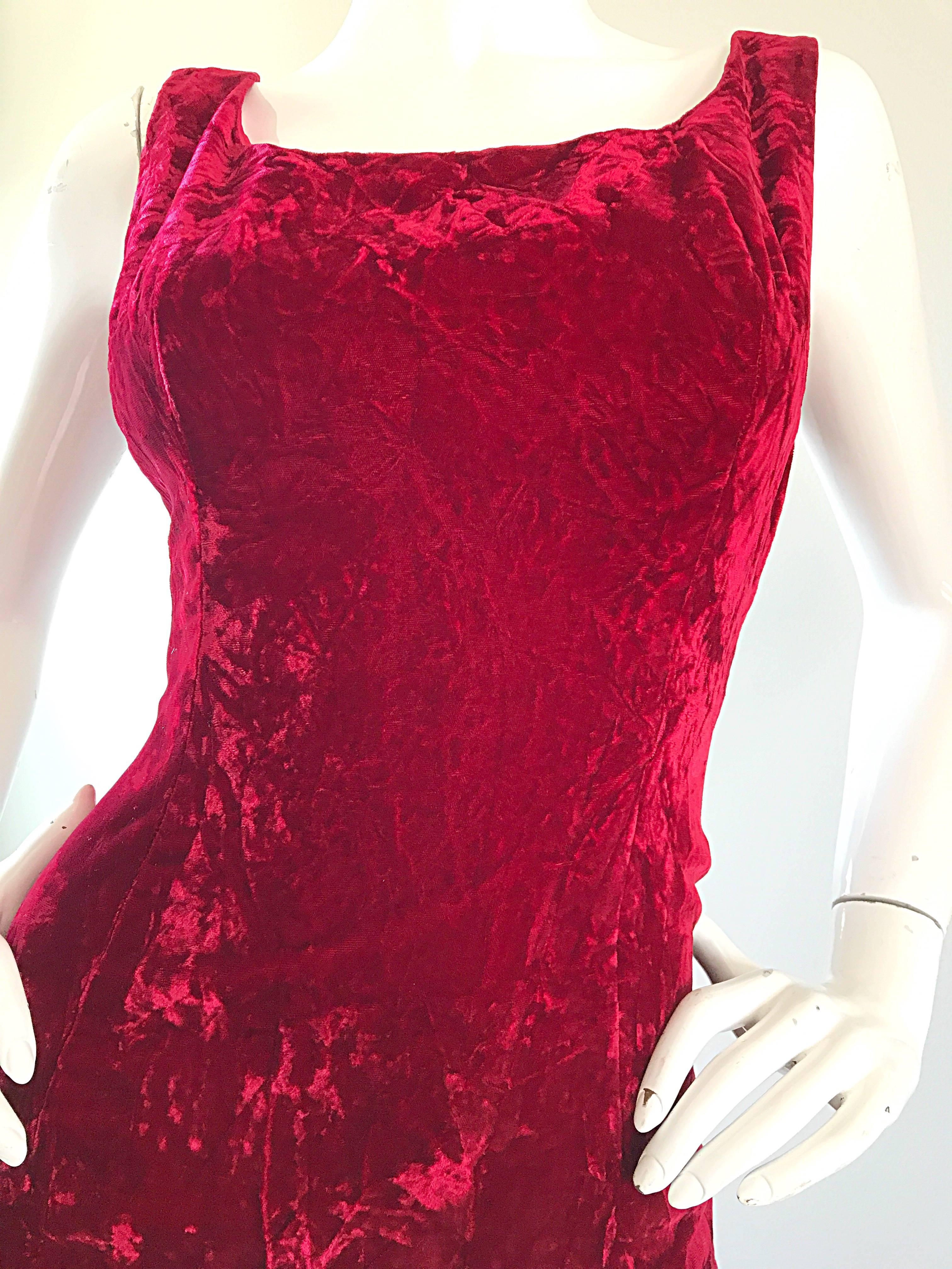 Women's Sensational 1950s Demi Couture Crimson Red Crushed Velvet Vintage Mermaid Gown For Sale