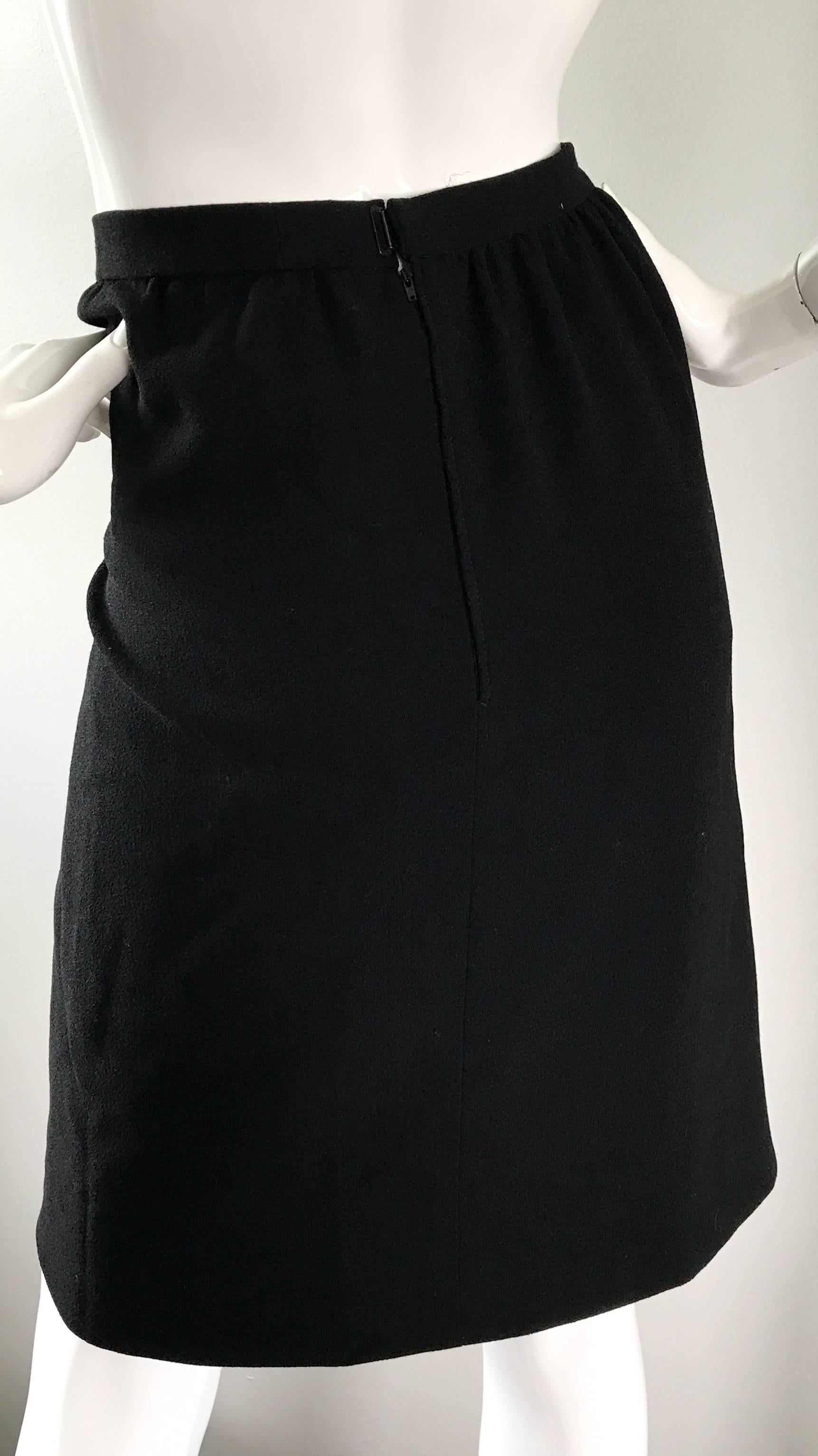 Vintage Valentino Black Wool + Velvet Sz 4 Leaf Motif High Waisted Pencil Skirt For Sale 3
