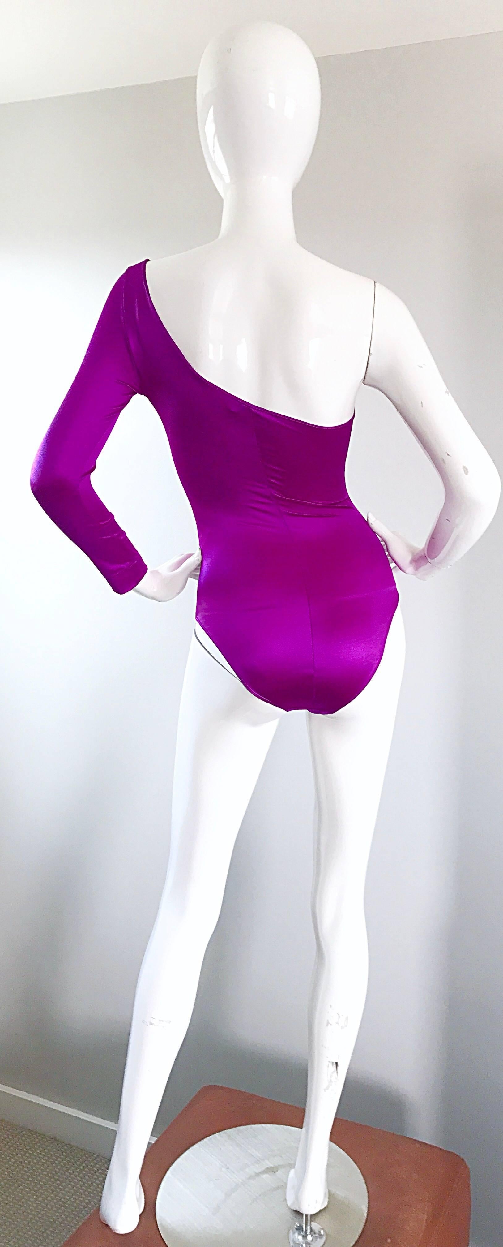 Viola Dolce & Gabbana Vintage anni '90 Magenta Body monospalla vintage in vendita