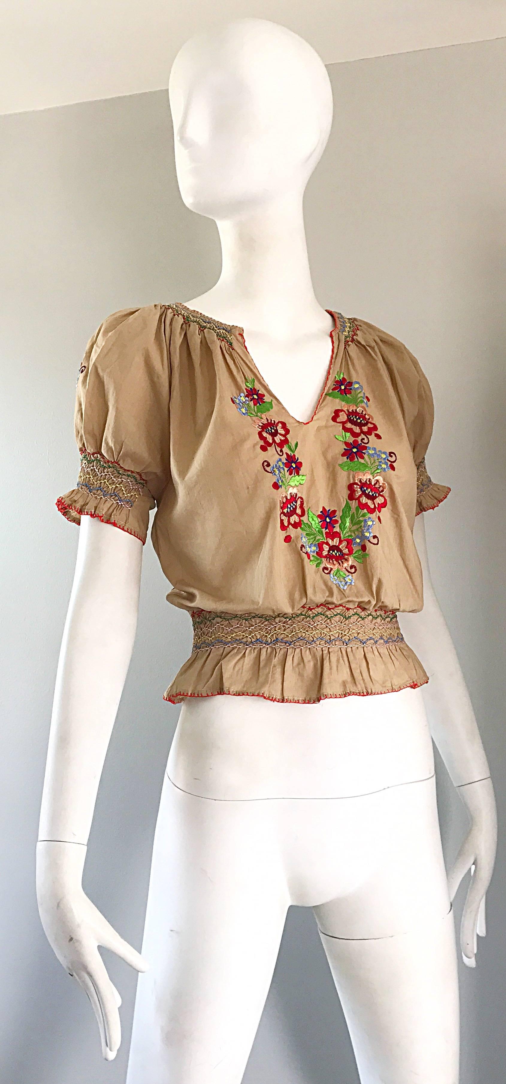 1940s Hungarian Embroidered Khaki Peasant Vintage 40s Smocked Crop Top Blouse  In Excellent Condition In San Diego, CA