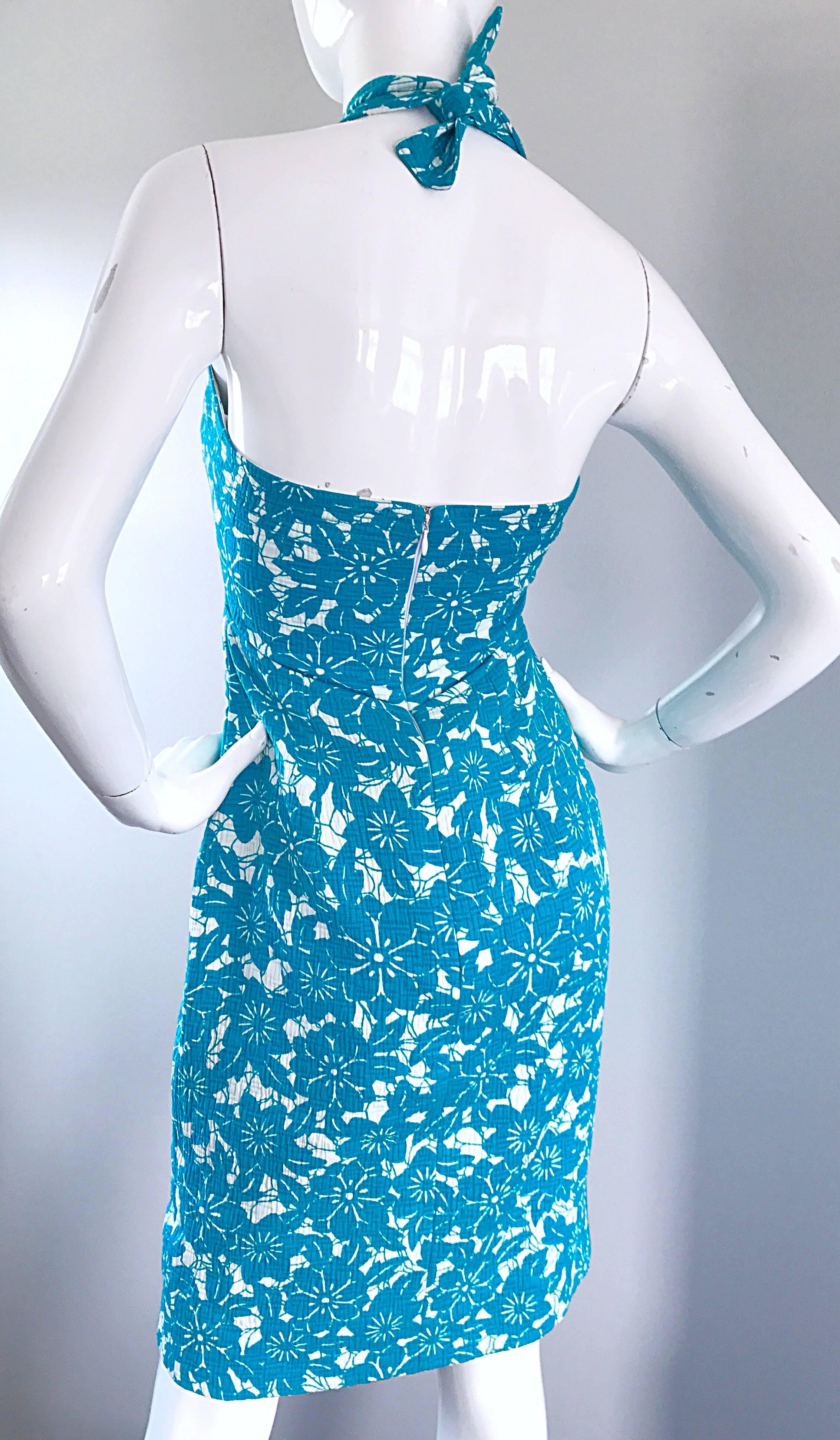 Vintage Oscar de la Renta 1990s Turquoise Blue + White Hawaiian 90s Halter Dress For Sale 3