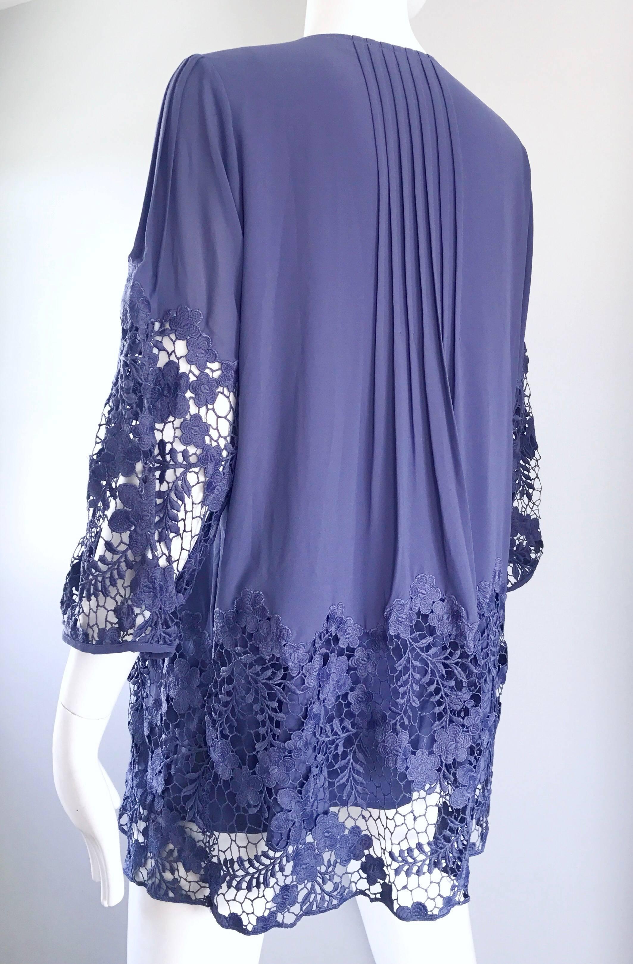 Enzo Gevonni - Mini robe tunique babydoll vintage violette pervenche en crochet en vente 3