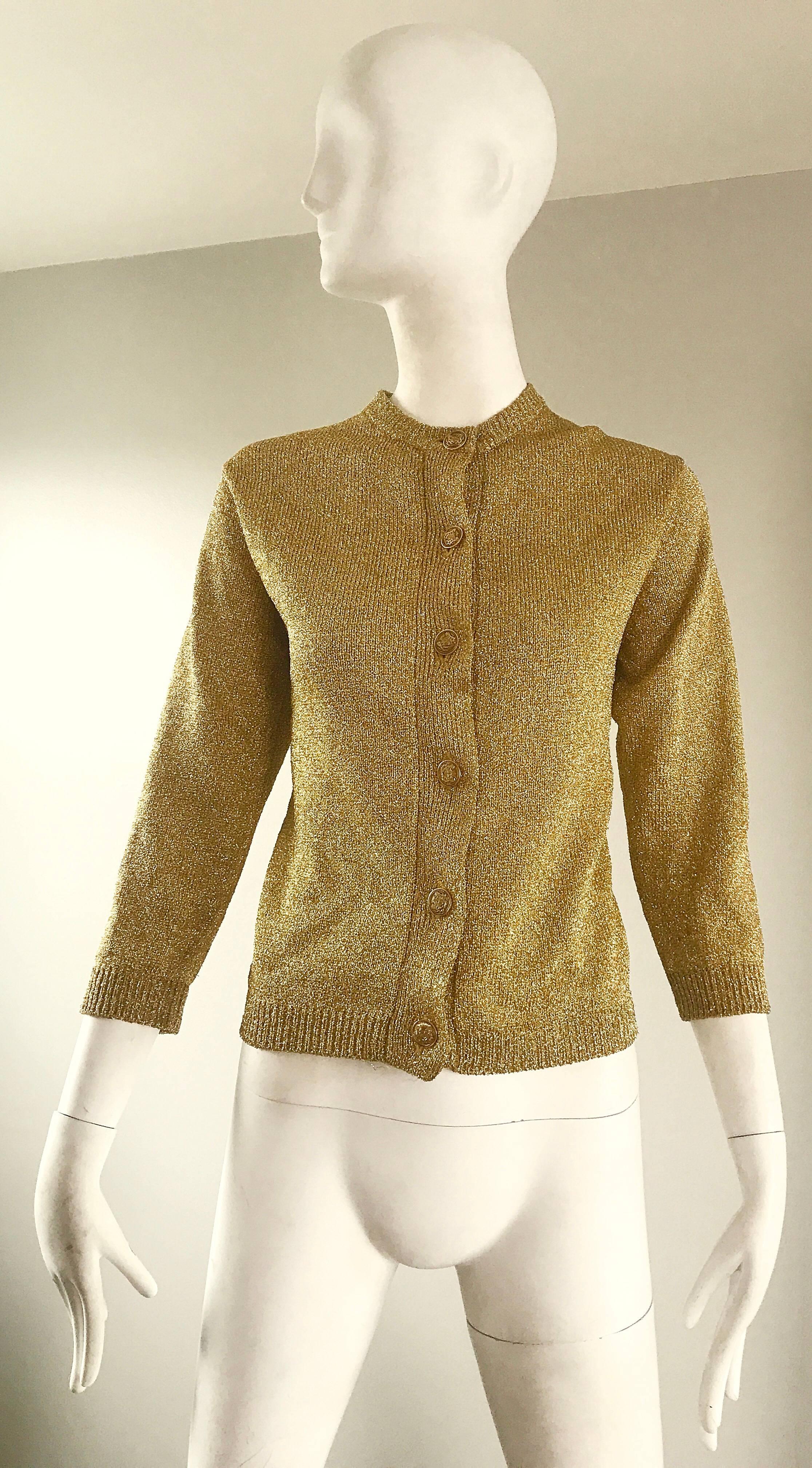 1950s Gold Metallic Lurex 3/4 Sleeves French Made Vintage 50s Cardigan Sweater For Sale 2