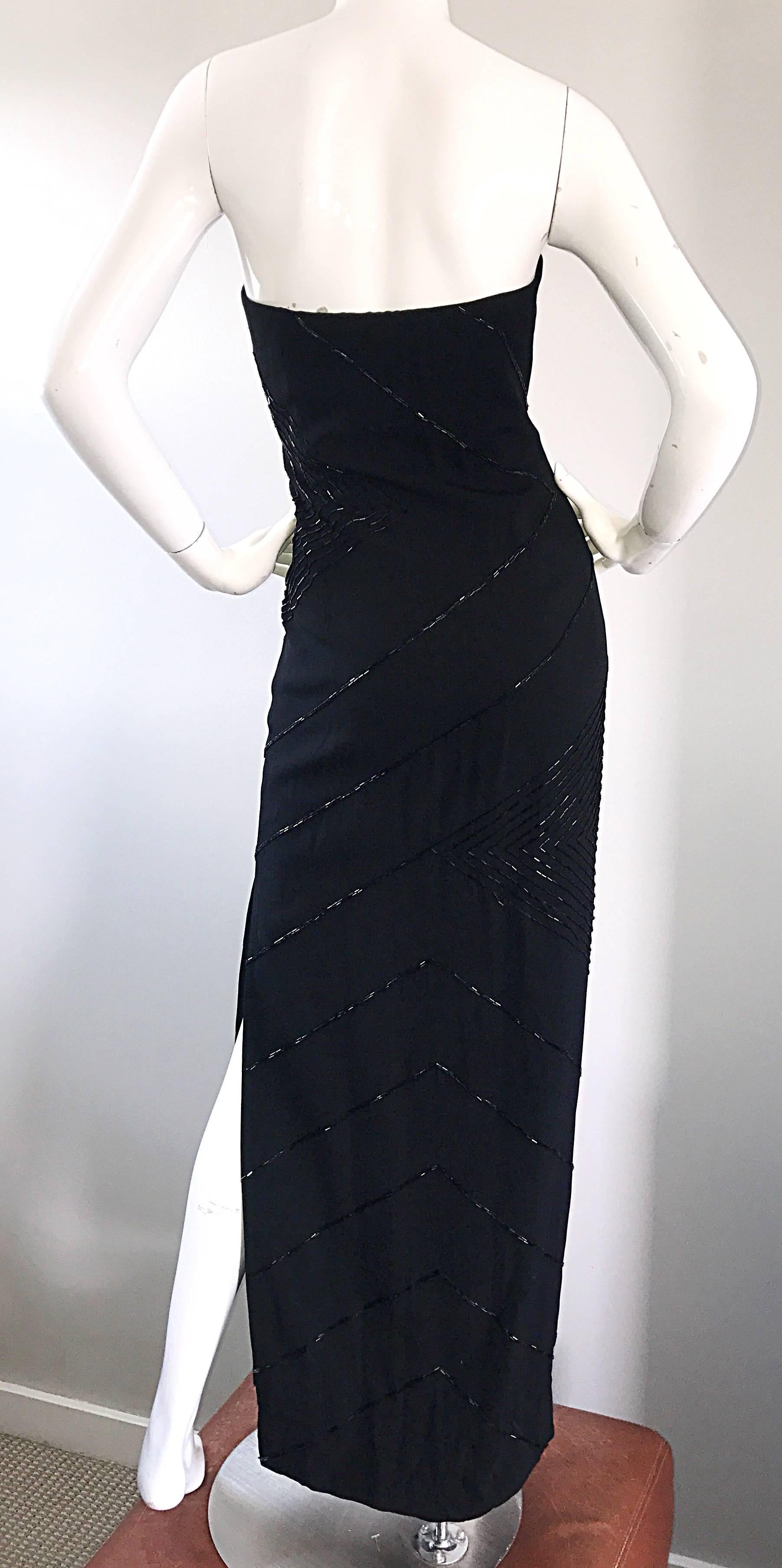 Vintage BIll Blass Black 1990s Beaded Size 6 / 8 90s Strapless Evening Dress For Sale 1