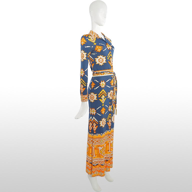 1970’s Leonard Paris Navy and Orange Aztec Print Dress In Good Condition In London, GB