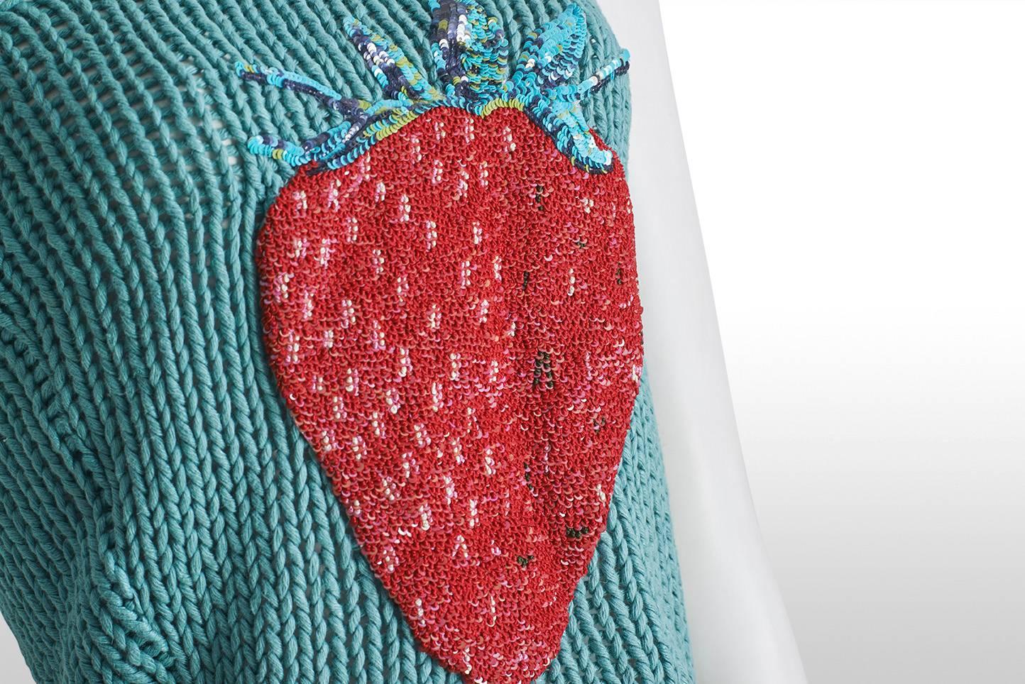 Chloe Knitted Tube Top with Strawberry Sequin Motif For Sale 1