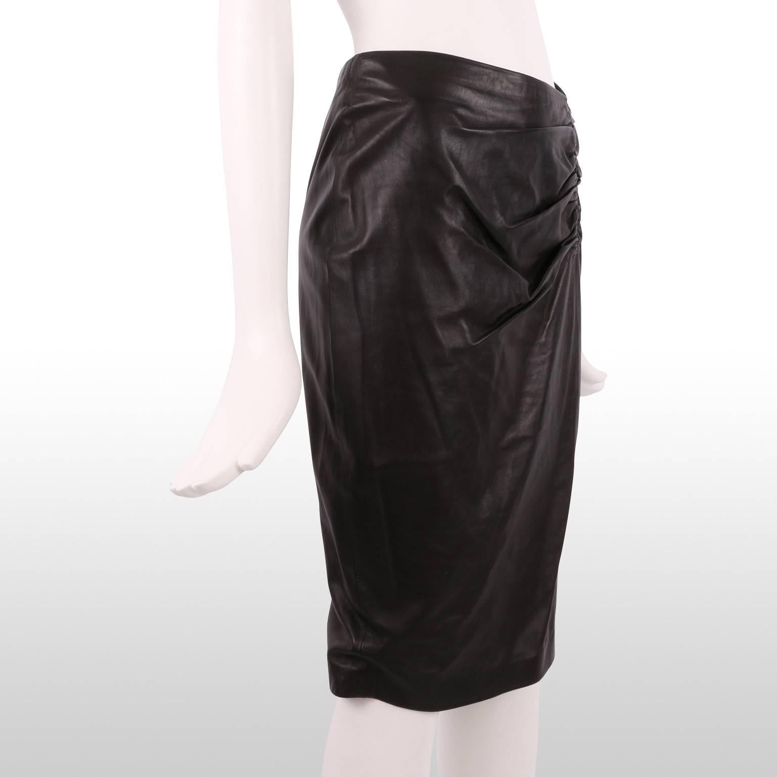Gucci Ruched Side Leather Skirt  In Excellent Condition For Sale In London, GB