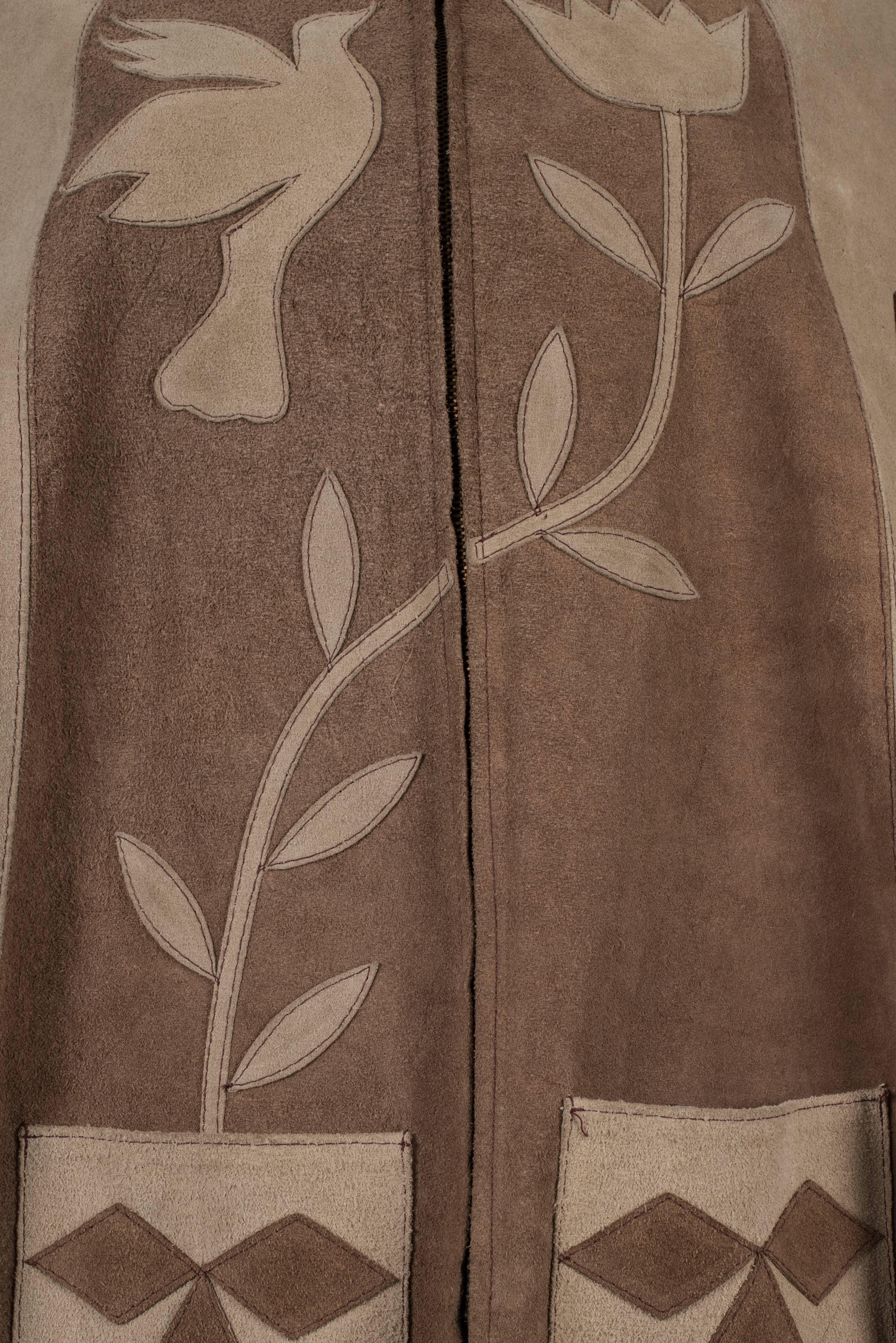 1970's Tan & Beige Suede Mexican Poncho Cape with Zip-Up Front For Sale 5