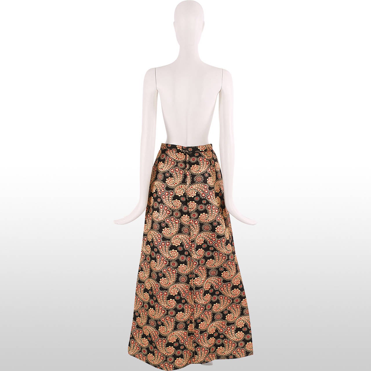 Women's 1960's Hardy Amies Pink and Gold Brocade Skirt For Sale