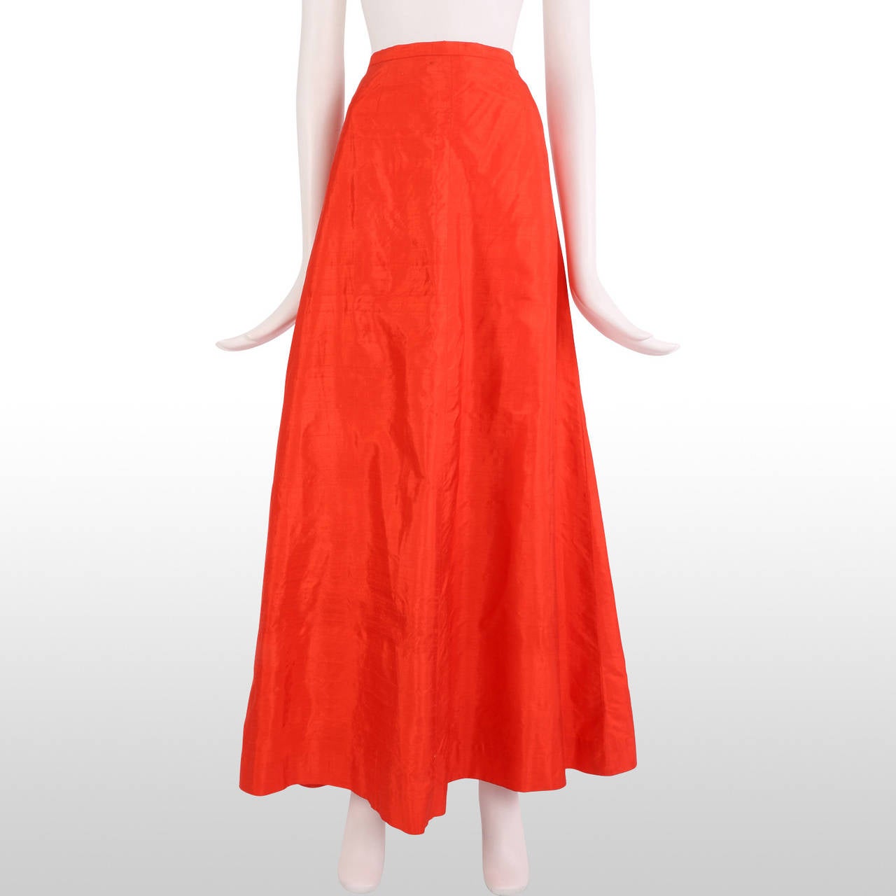 Women's 1970's Coral HarrodsThai Silk Skirt
