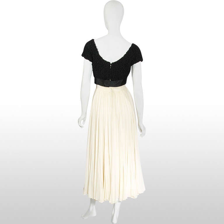 1950's Rosalie Macrini Ivory & Black Two Tone Floaty Chiffon Gown In Good Condition In London, GB