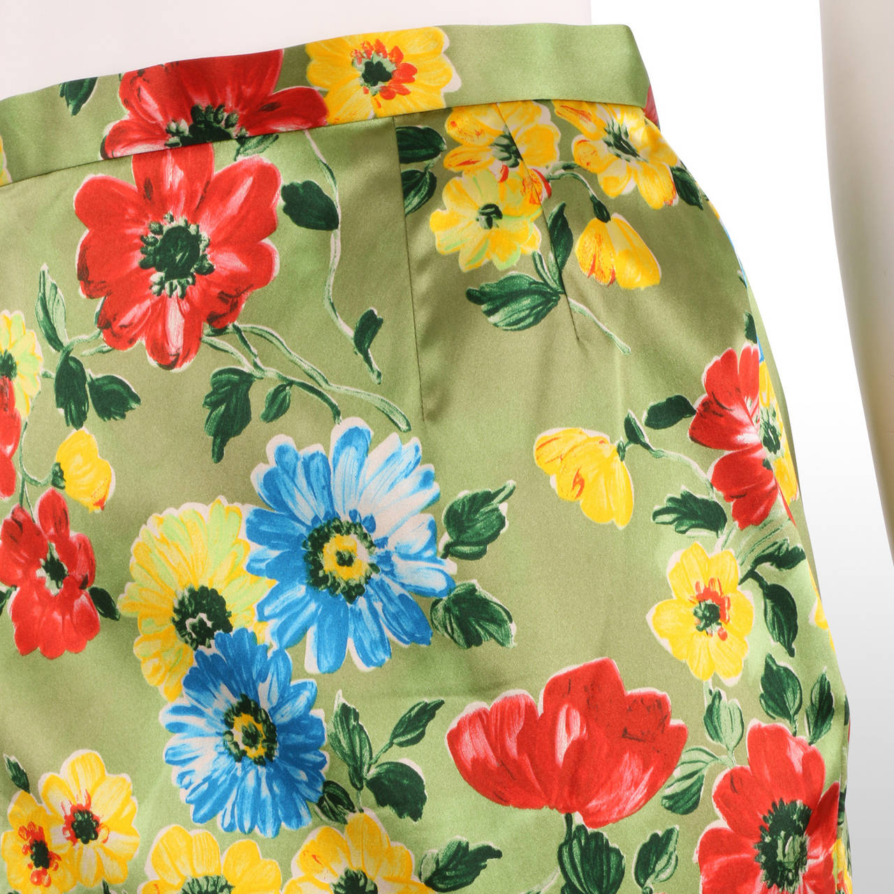 Dolce and Gabbana Bright Satin Silk Floral Skirt For Sale 2