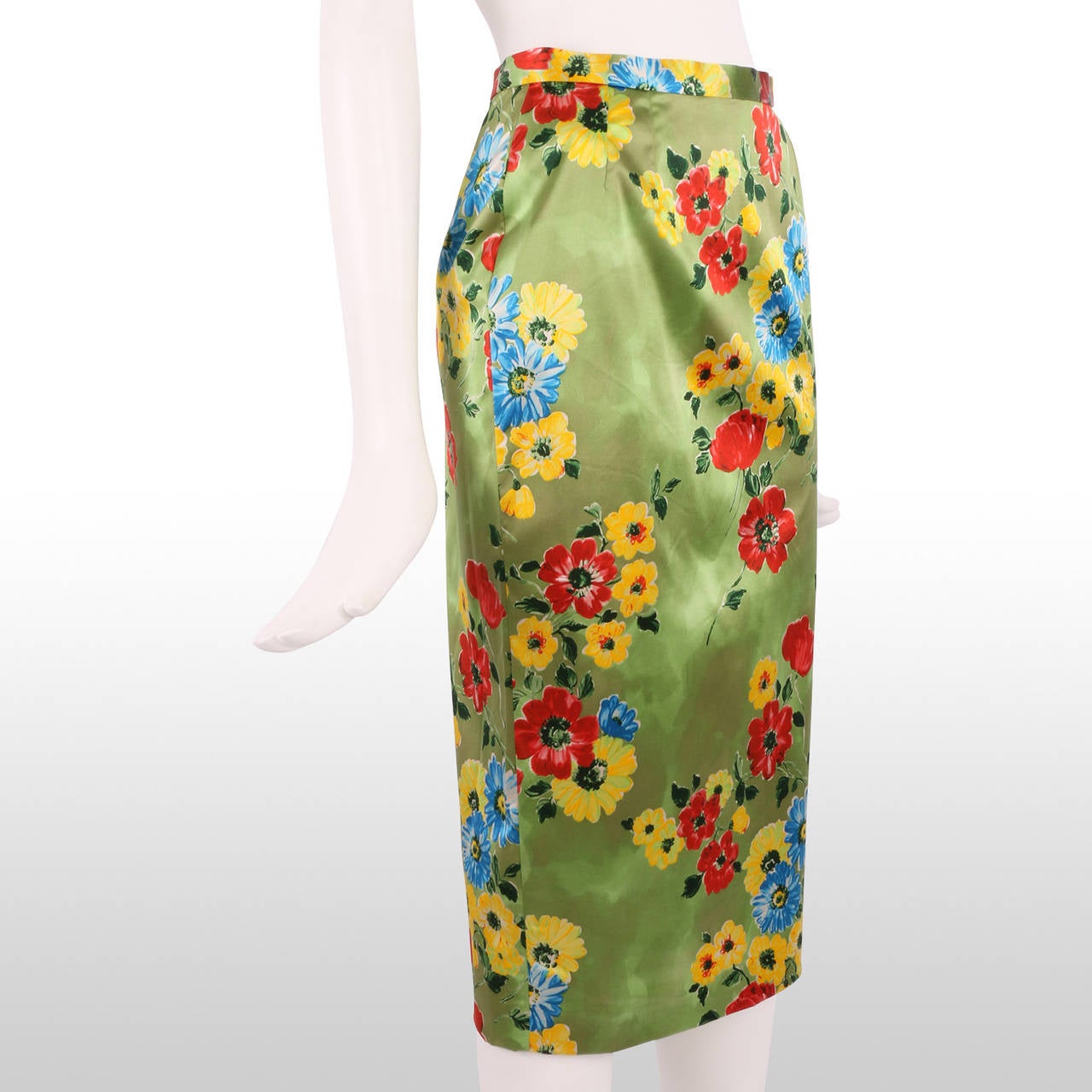 Women's Dolce and Gabbana Bright Satin Silk Floral Skirt For Sale