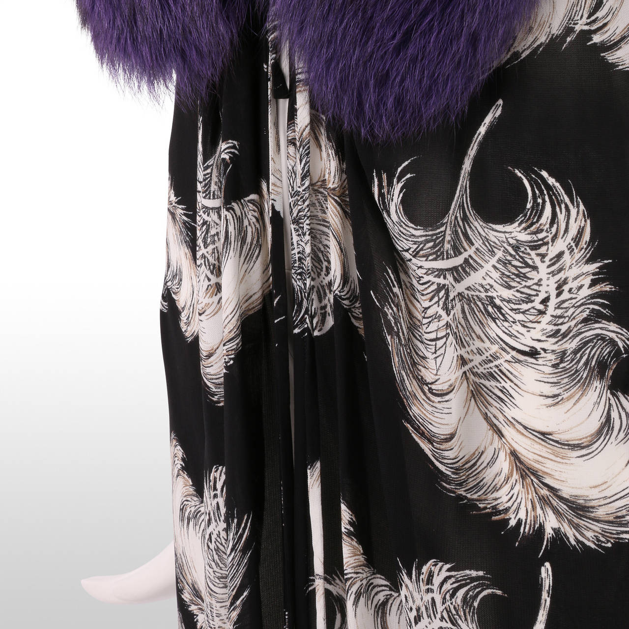 D&G A/W 1997 RUNWAY Monochrome Feather Print Dress WITH Purple Fur Collar 3