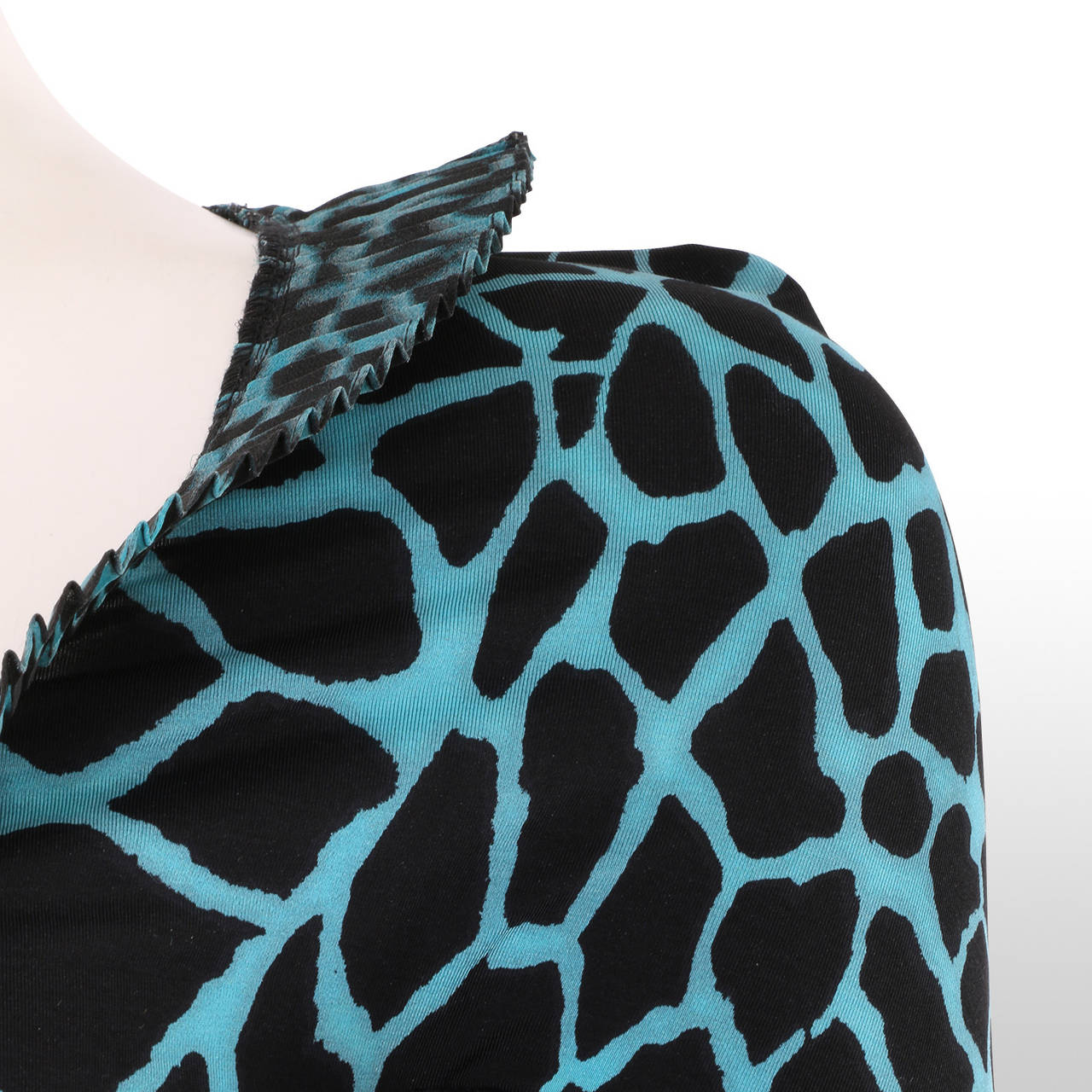 Roberto Cavalli Turquoise and Black Giraffe Print Jersey Dress For Sale 2