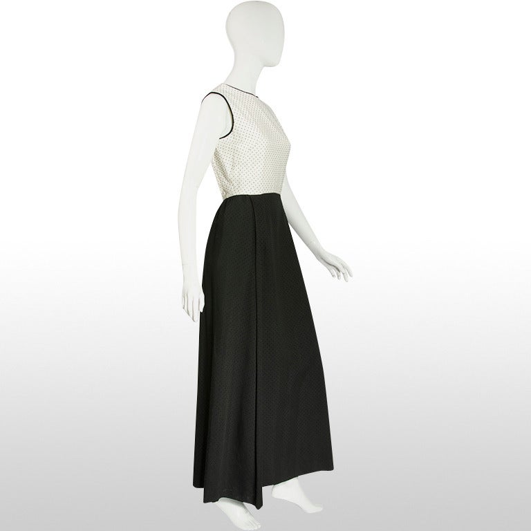 1960's Emma Domb Pin Dot Monochrome Two Piece In Excellent Condition For Sale In London, GB