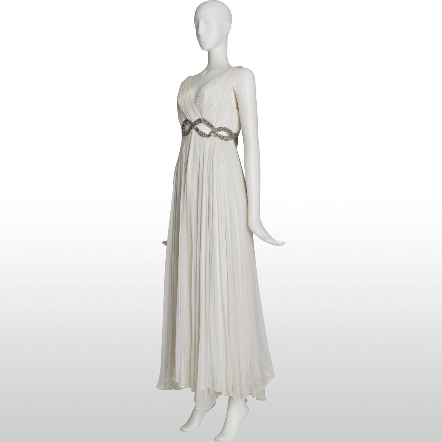 1960's Cream Grecian Style Chiffon Gown In Good Condition For Sale In London, GB