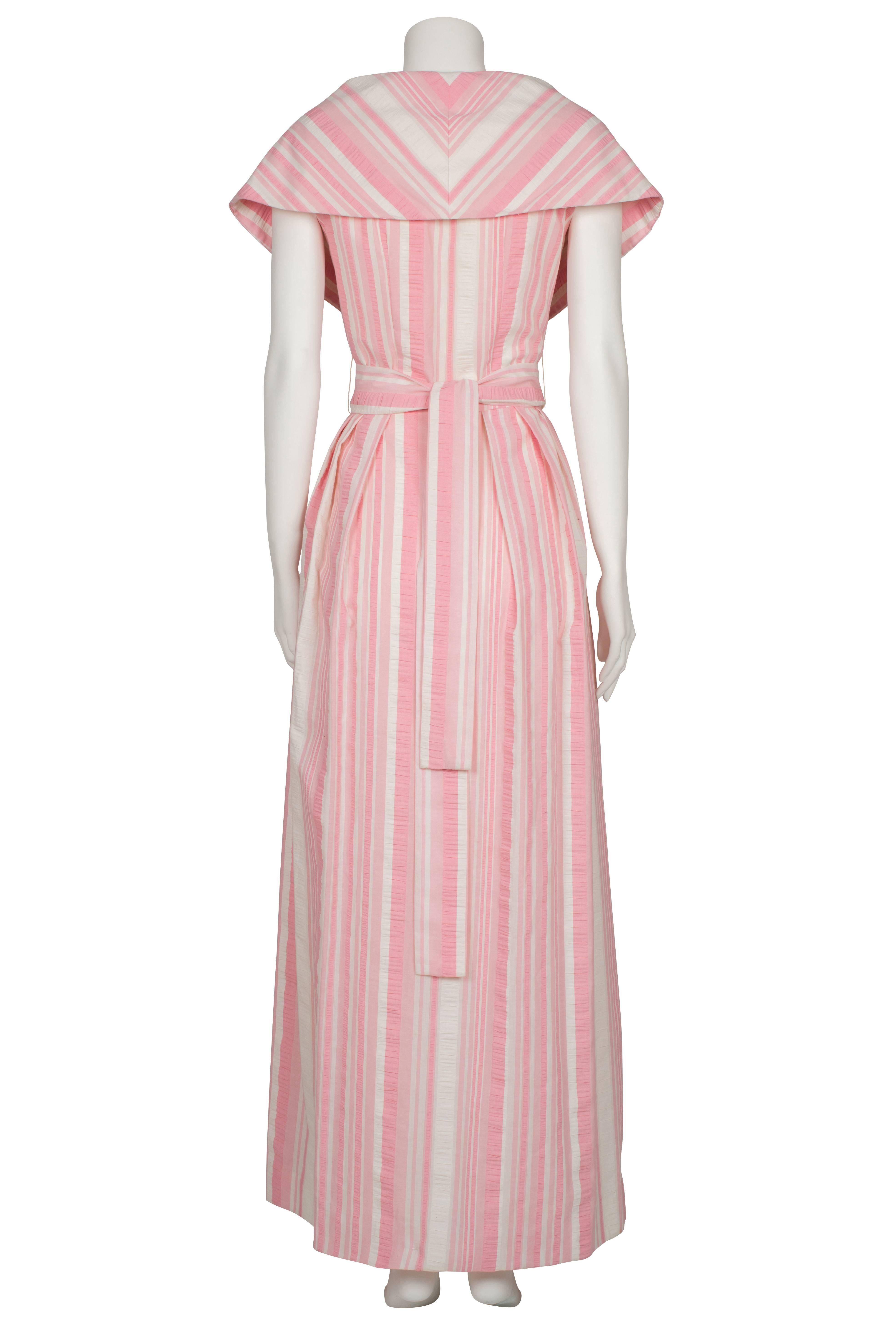 1970s Estevez Seersucker Pink and Ivory Candy Stripe Dress Size S For Sale 1