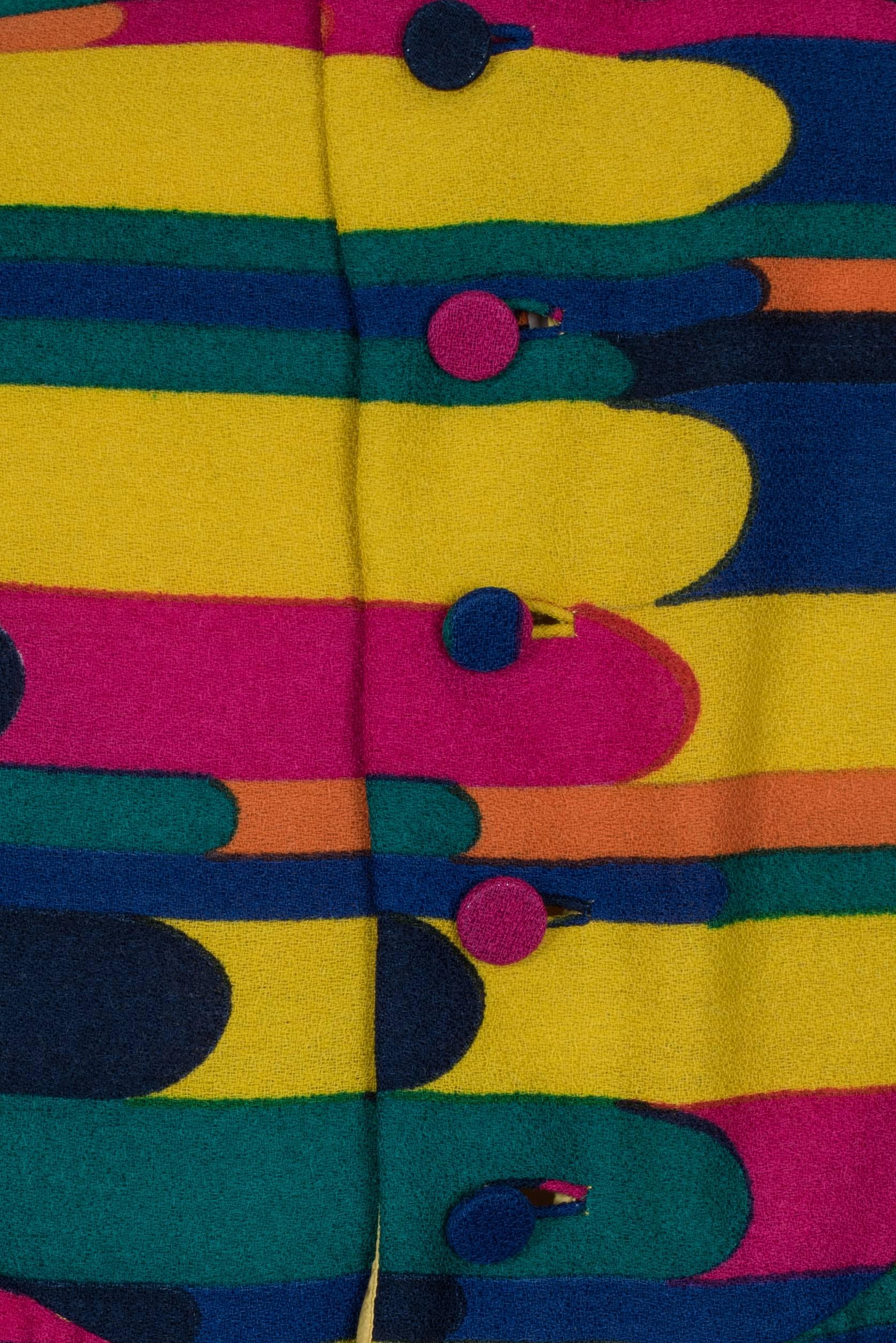 1960's Bright Rainbow Striped Boucle Shift Dress For Sale 4