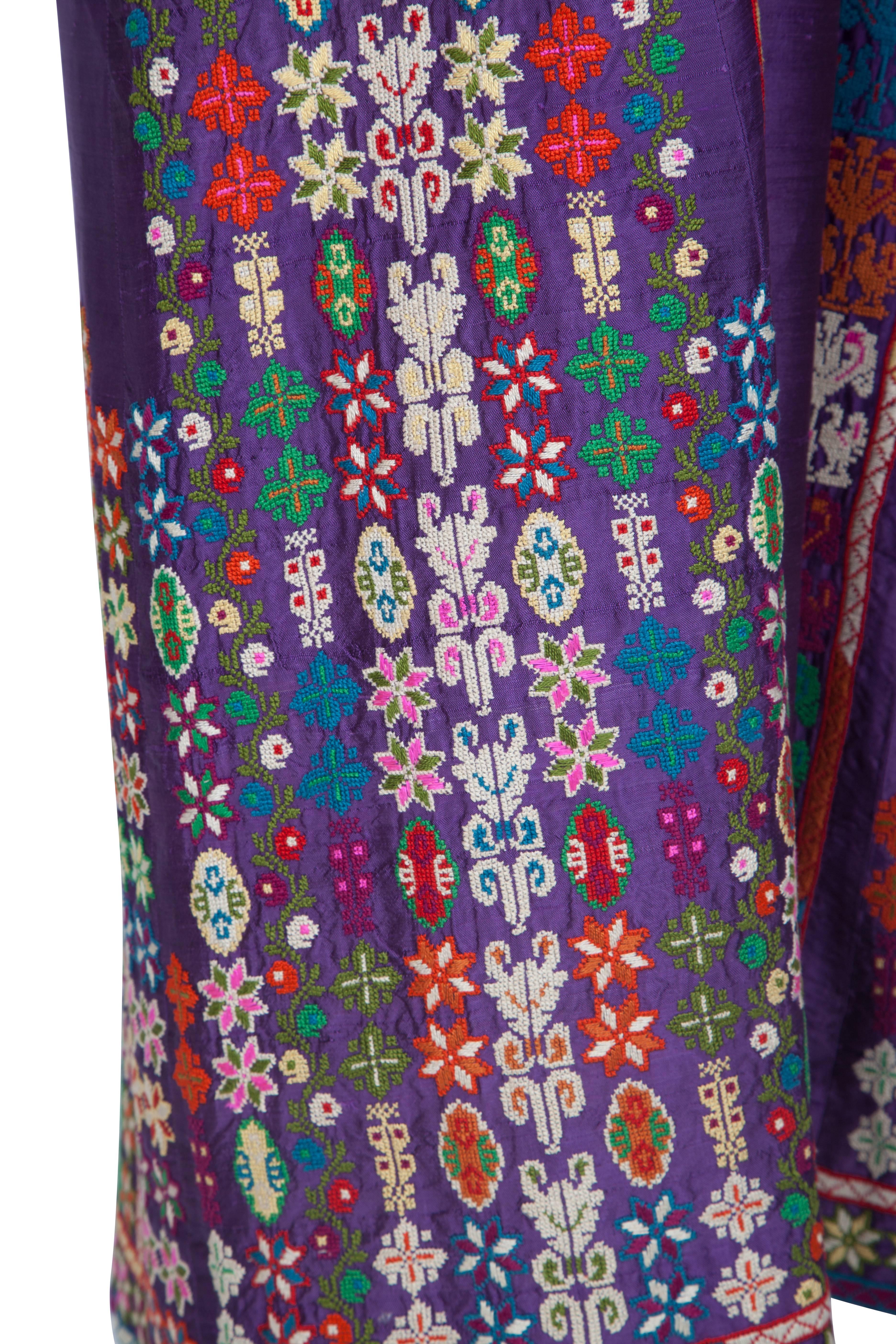 Arabesque Hand-embroidered Silk Kaftan 4
