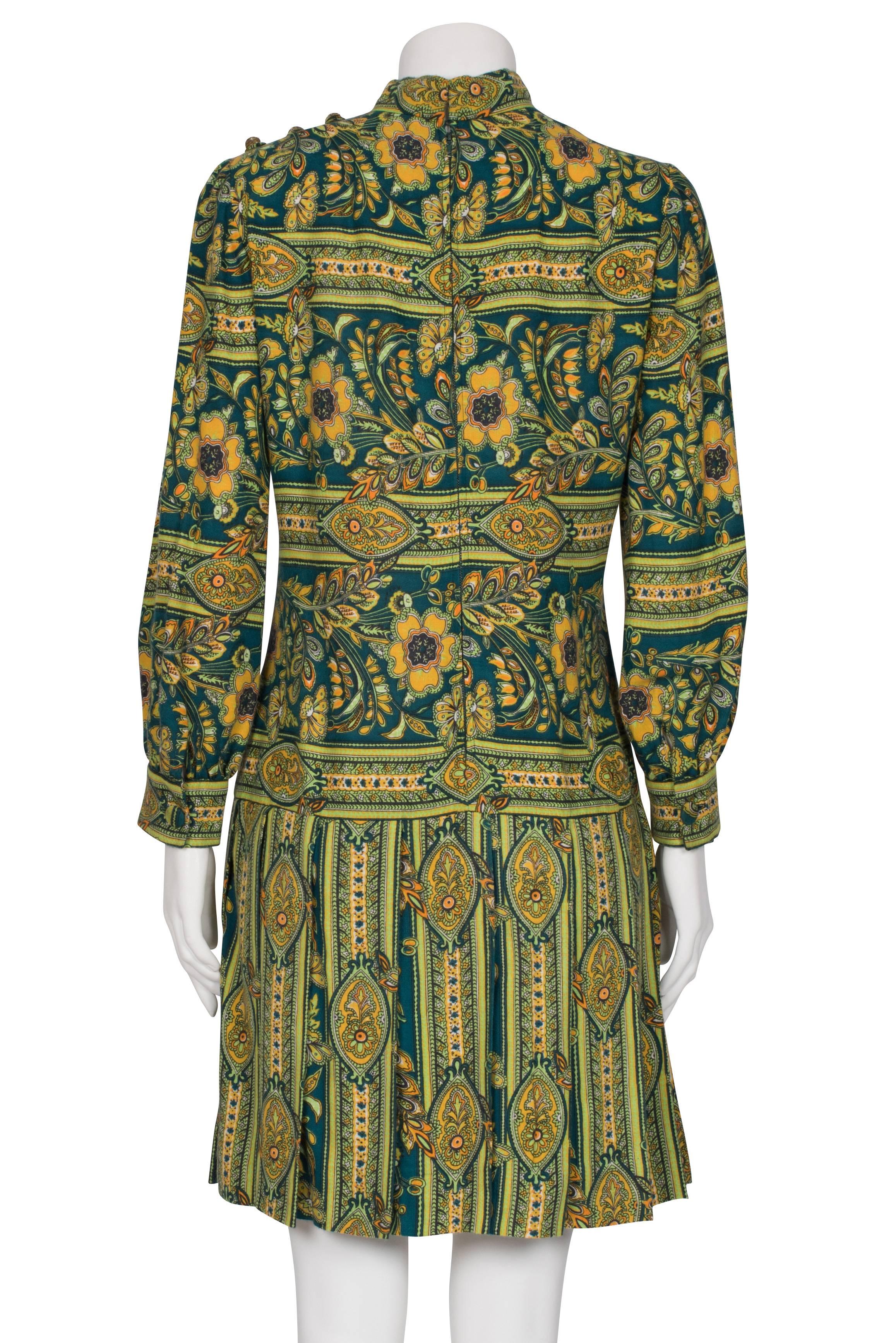 Women's Late 1960's Leslie Fay Green and Yellow Floral Paisley Drop Waist Dress