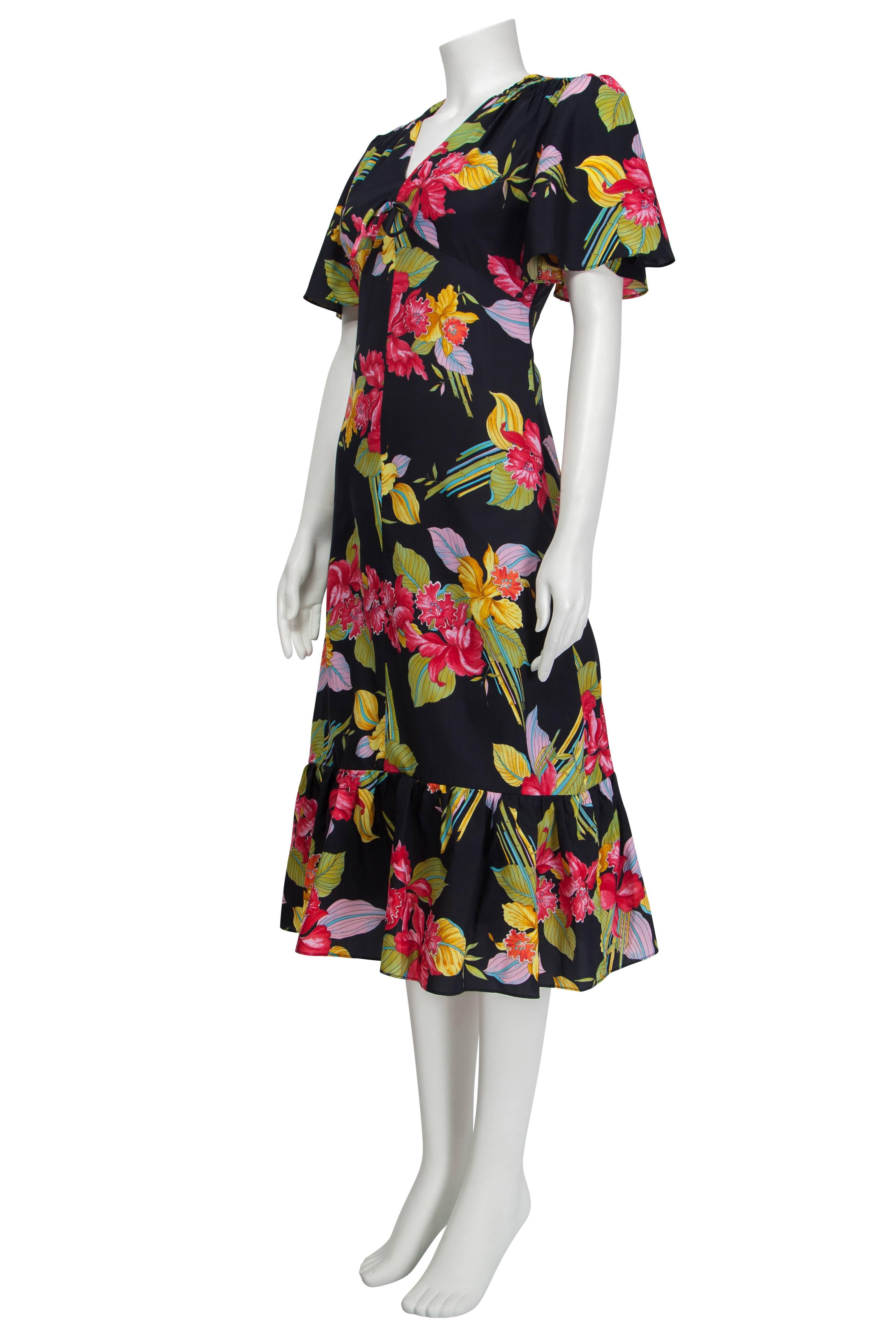 1970's Black Floral Ruffled 2-in-1 Dress with Capelet Sleeves For Sale 2
