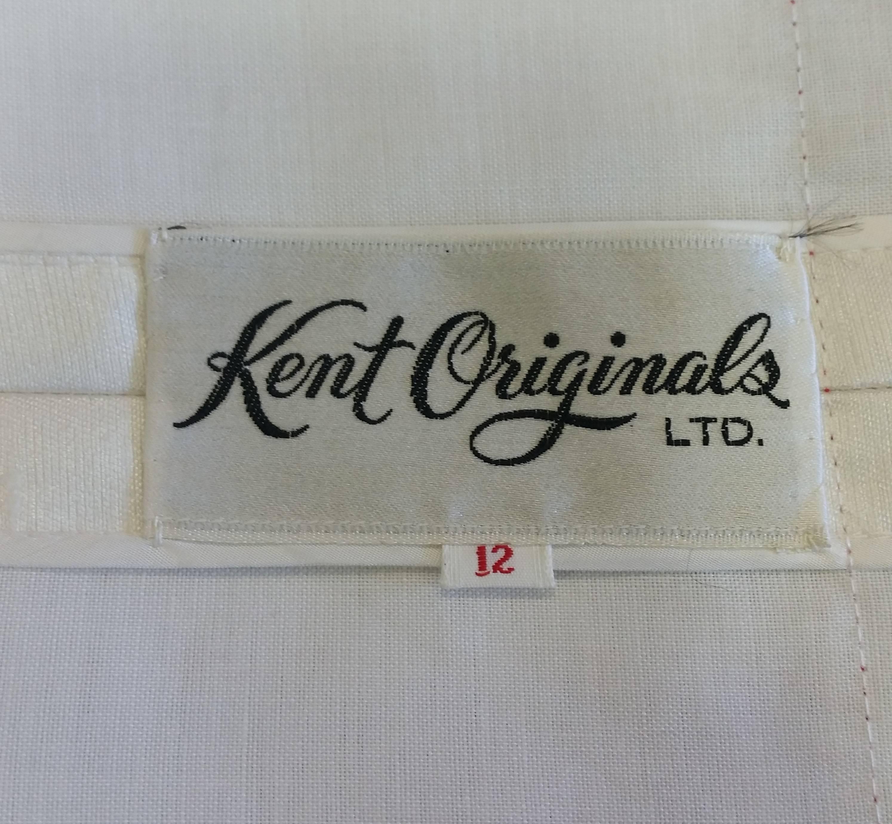 1970's Kent Originals White Dupione Black Velvet and Gold Trim Dress For Sale 3