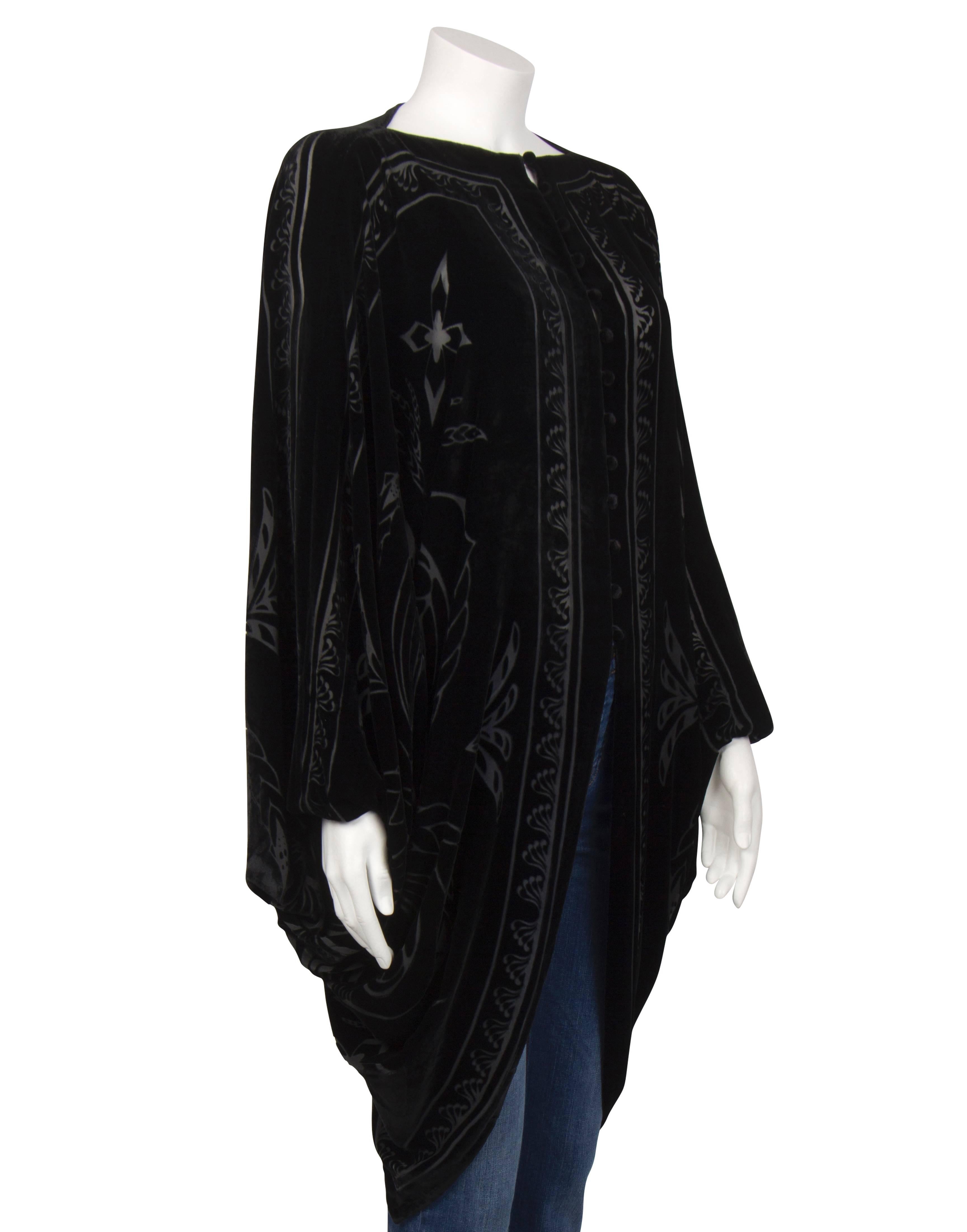 1980's Charles and Patricia Lester Black Silk Art Nouveau Devore Velvet Cape  For Sale 4