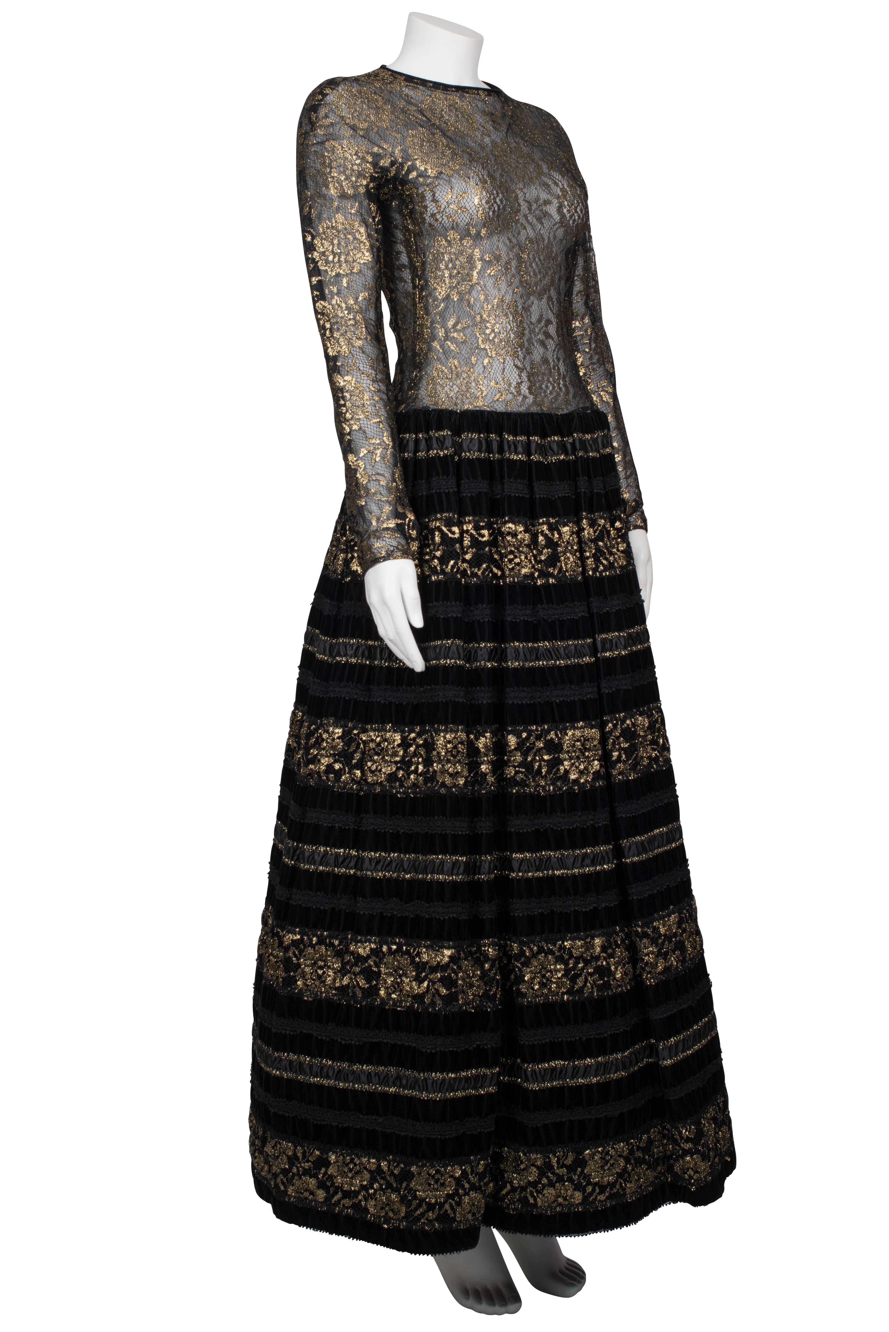 1960's Arnold Scaasi Couture Black & Gold Metallic Lace Gown For Sale 1