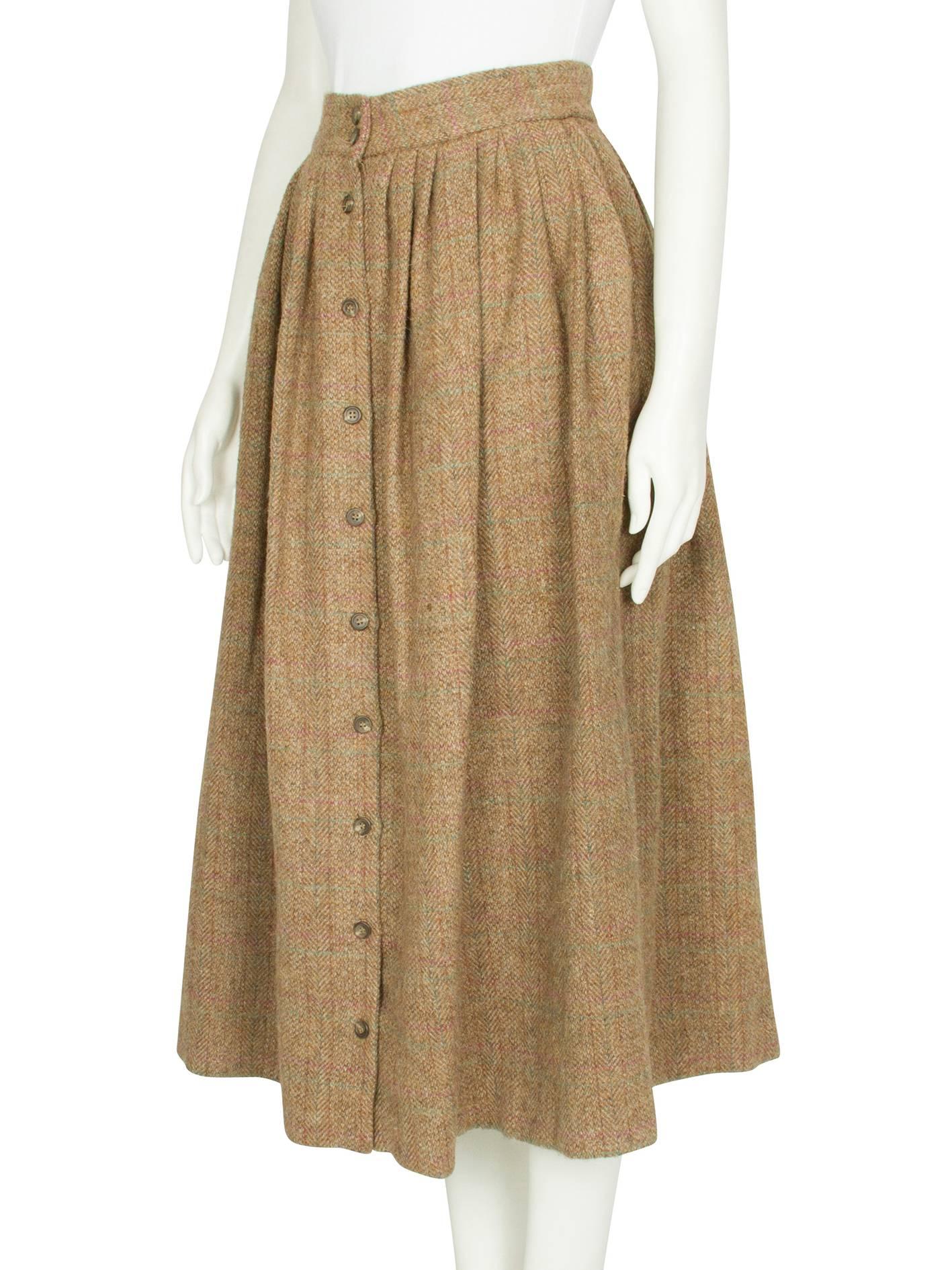 1980s Ralph Lauren Pale Brown Tweed Buttoned Down Skirt For Sale 3