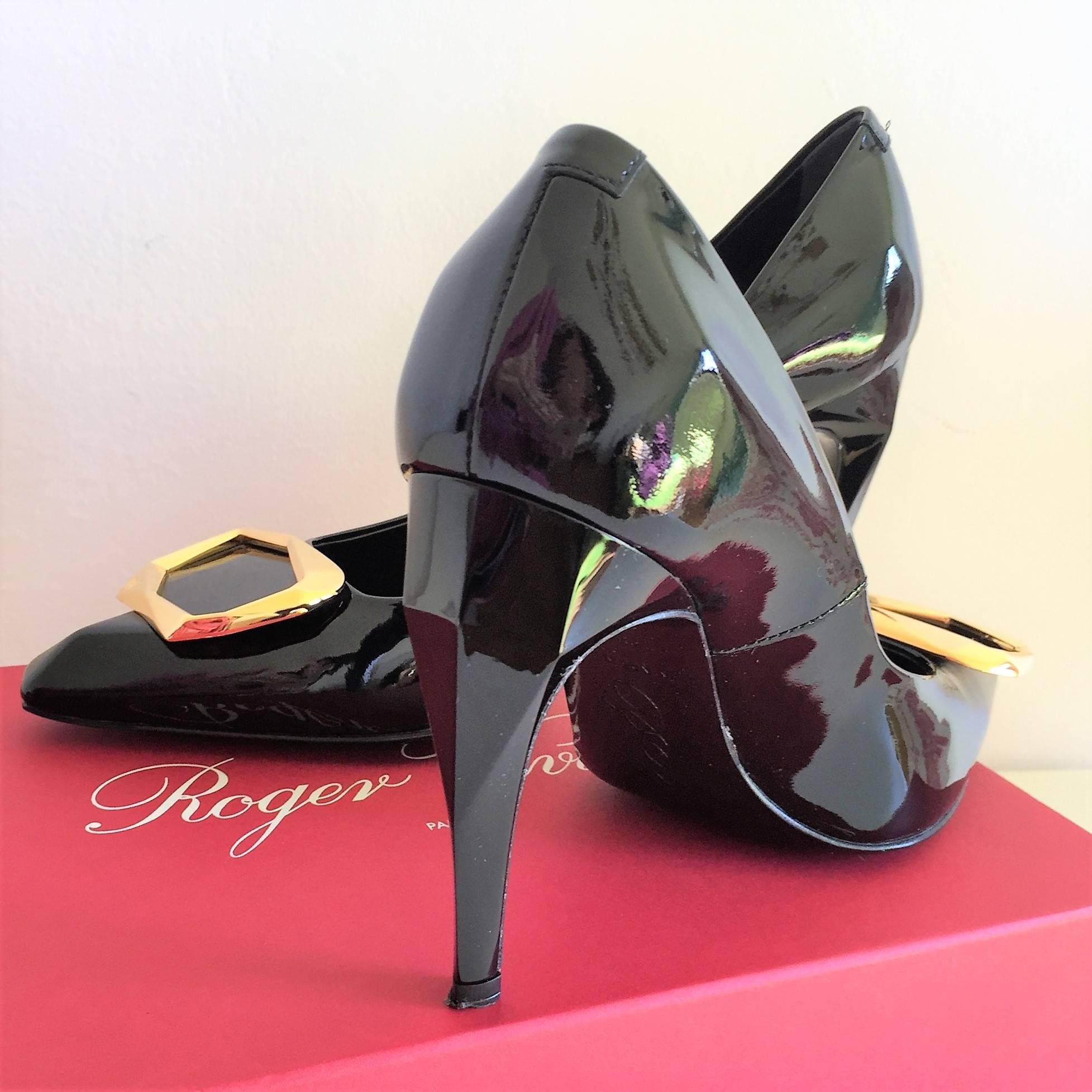 Condition: Pre-owned in excellent condition, used twice.
Material:  Patent Leather.
Colour: Black
Size: US 6.5; UK 3.5; FR 37.5;  IT 36,5.
Heel: 3.9"
Accessories: dust bag, box.

