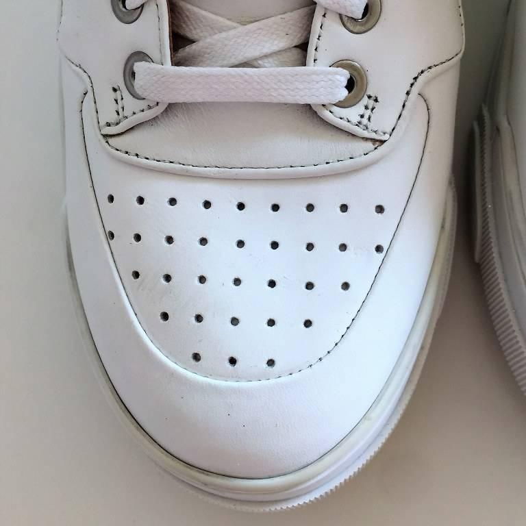 Blue Givenchy Tyson High Top Leather Sneakers shoes with Stars, in pristine condition For Sale