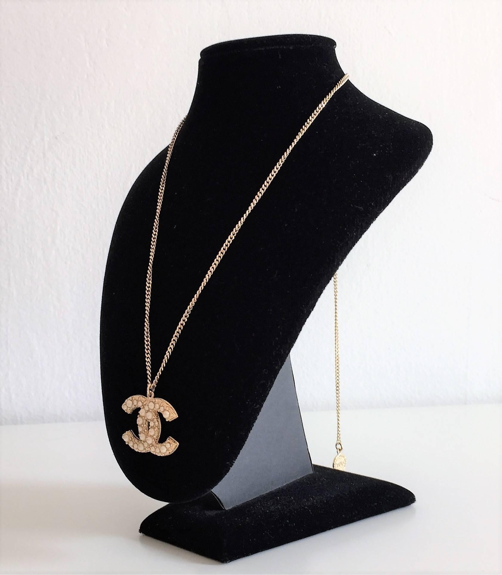 Chanel Limited Editions 100th Anniversary necklace with large CC logo pendant   cm 3x2, adjustable chain from 8