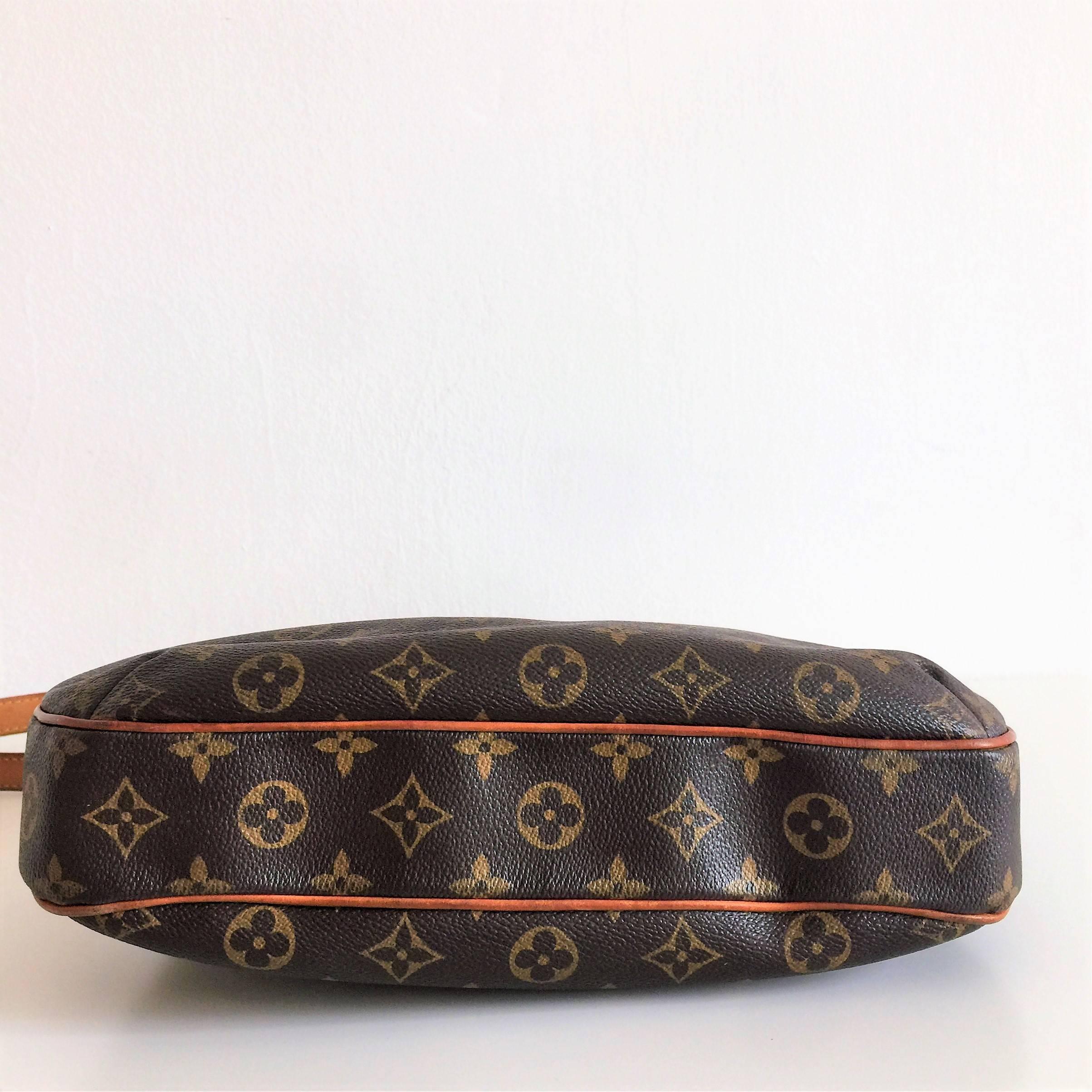 Louis Vuitton Odeon MM Monogram Crossbody Bag For Sale 4